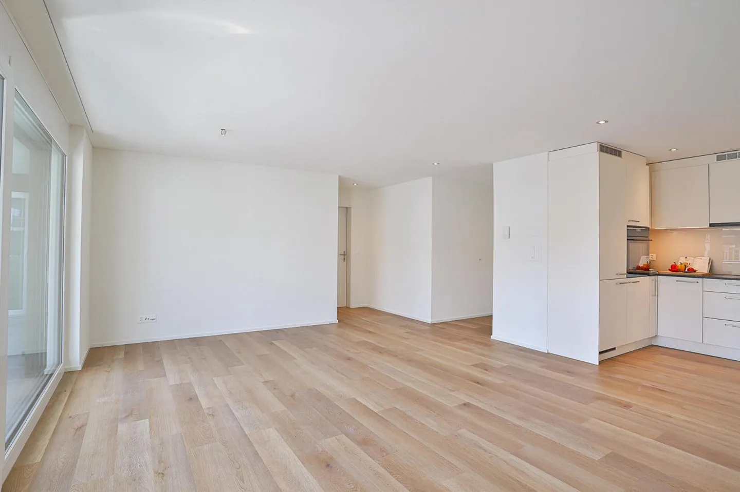 Moderne Wohnung mit Aussensitzplatz - Foto 2 von 4