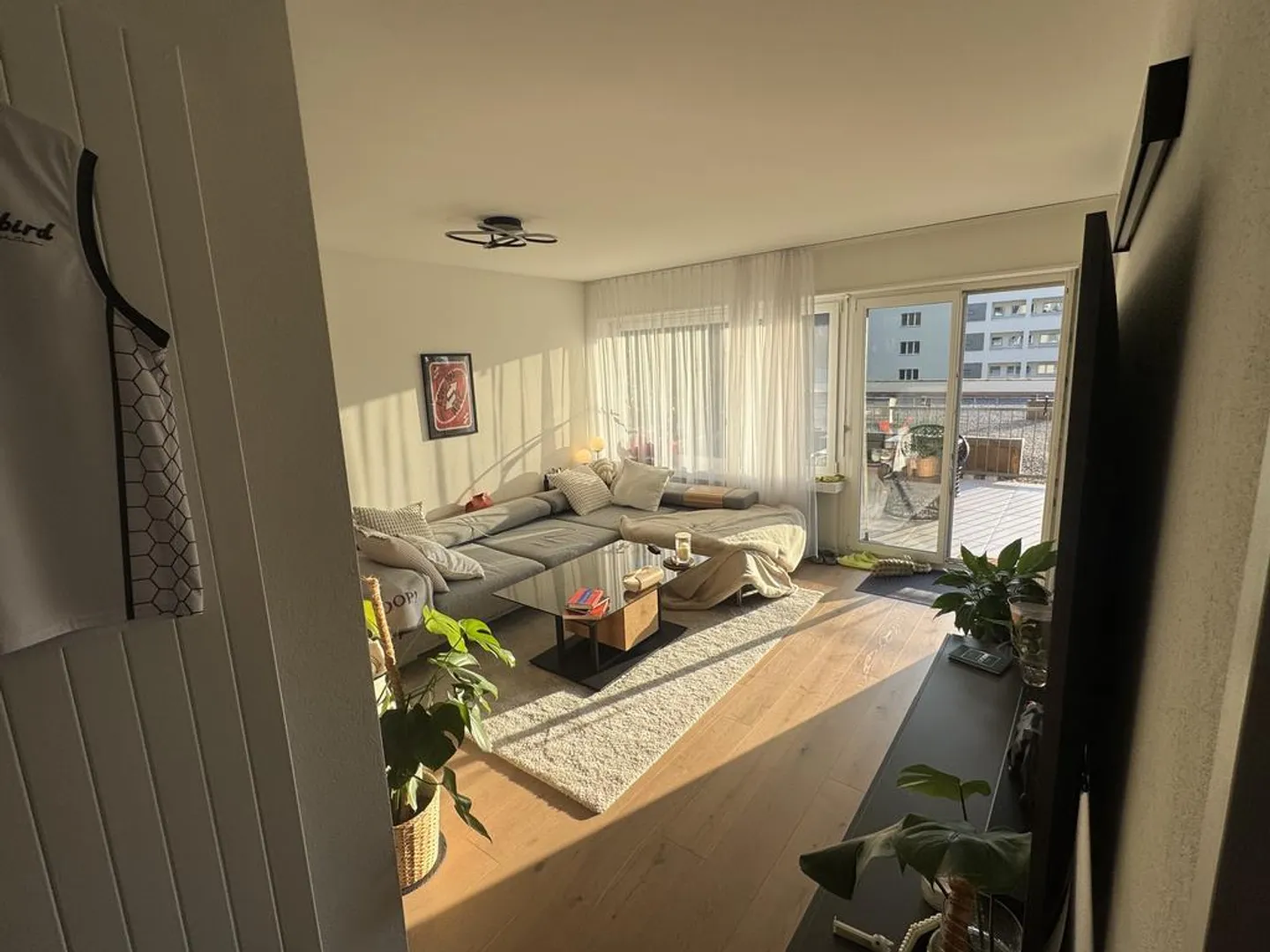 Modernes Apartment mit grosser Terrasse - Foto 3 von 11