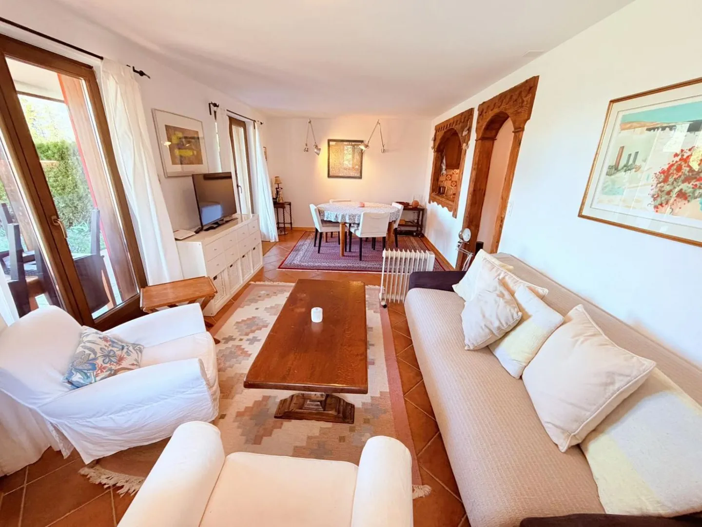 Magnificent 3.5 Room Apartment in Crans-Montana - Spacious & Bright - Quiet Location - Beautiful View - Large Terrace - Photo 2 of 15