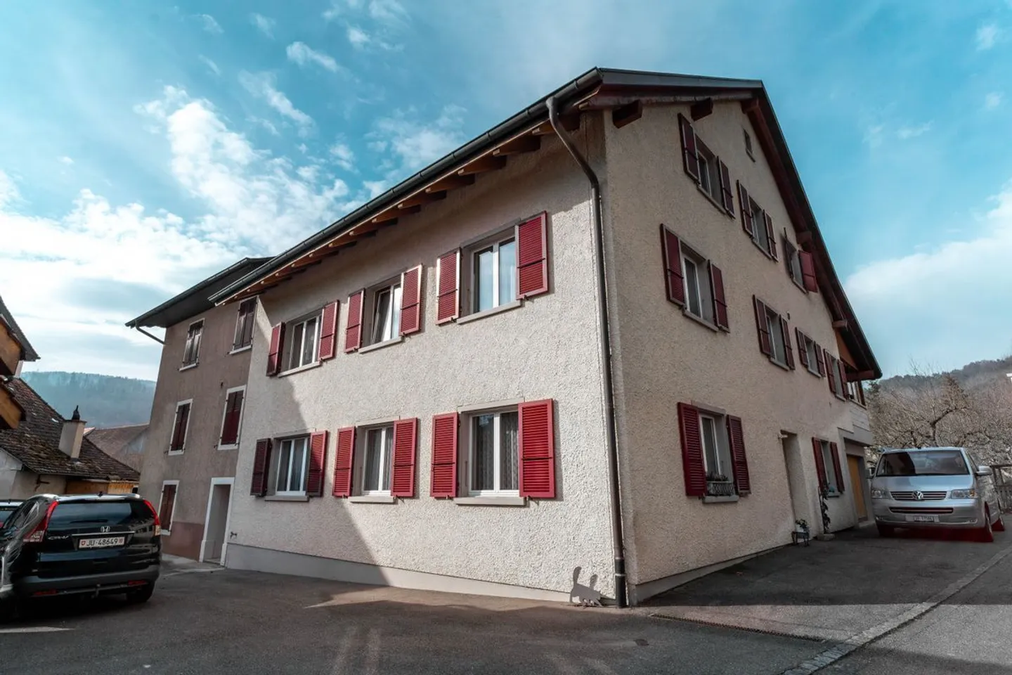 Grande maison avec 3 appartements - Surface habitable exceptionnelle! - Photo 5 sur 13