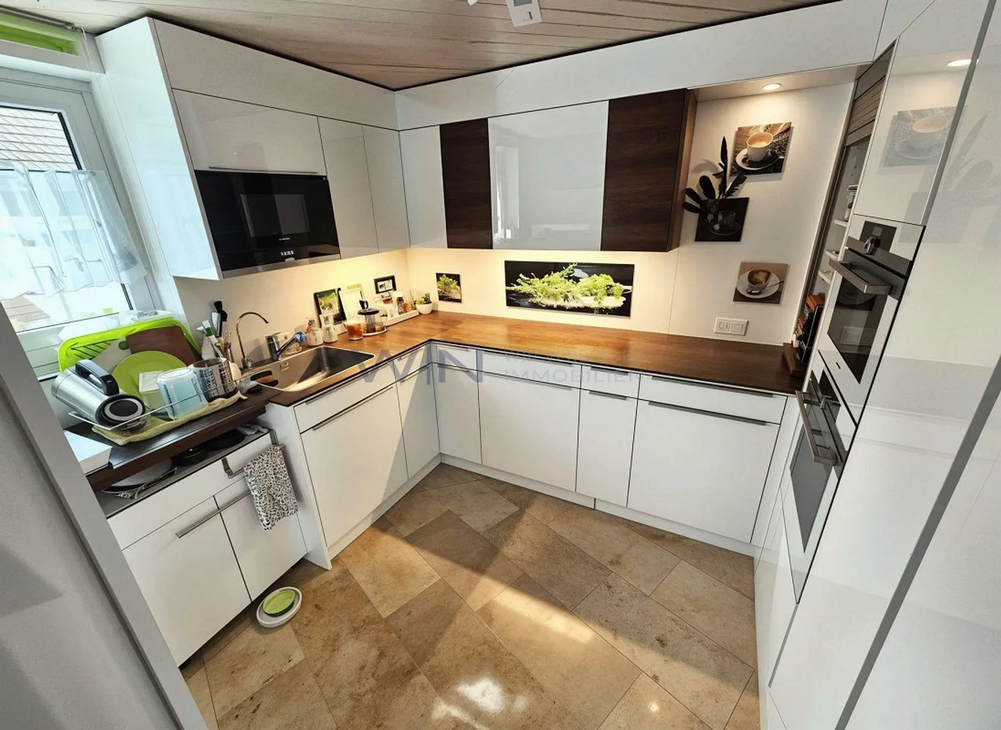 Una casa per generazioni? Il fascino del legno a vista incontra il comfort moderno - Foto 5 di 11