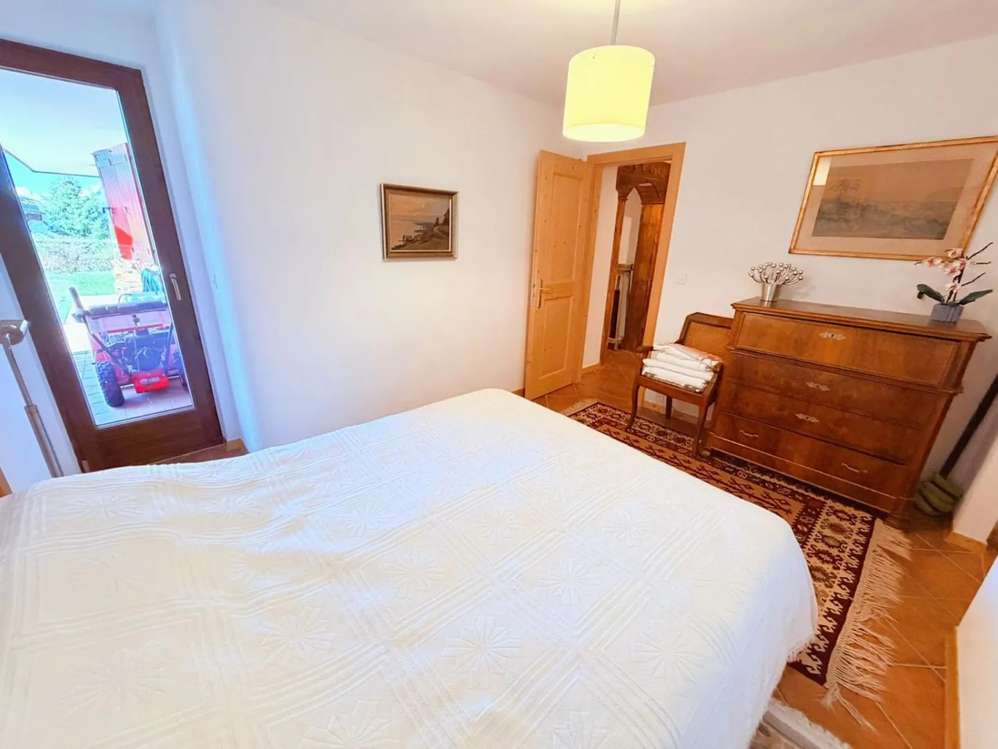Magnificent 3.5 Room Apartment in Crans-Montana - Spacious & Bright - Quiet Location - Beautiful View - Large Terrace - Photo 7 of 15
