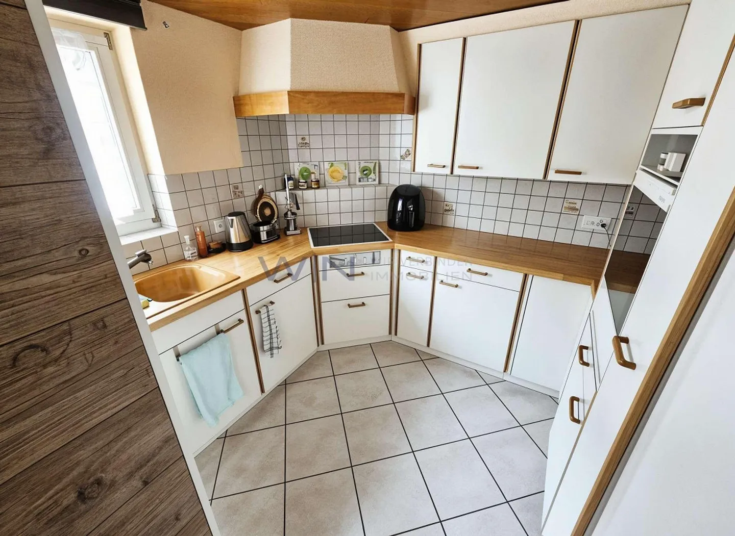 Una casa per generazioni? Il fascino del legno a vista incontra il comfort moderno - Foto 10 di 11