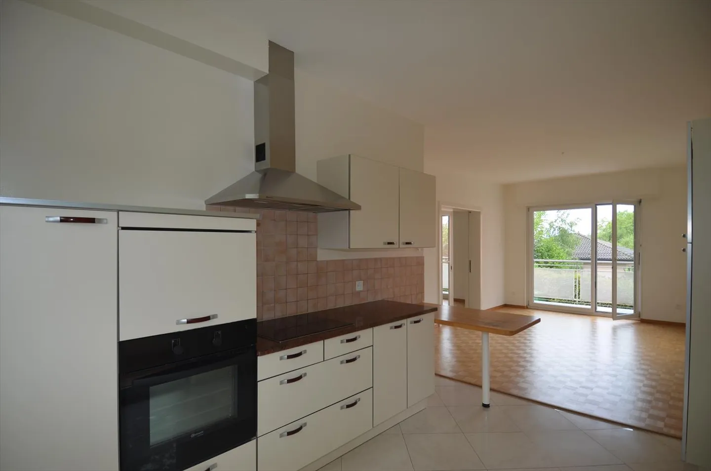 Wohnung mit Terrasse 5,5 Zimmer - Foto 6 von 16