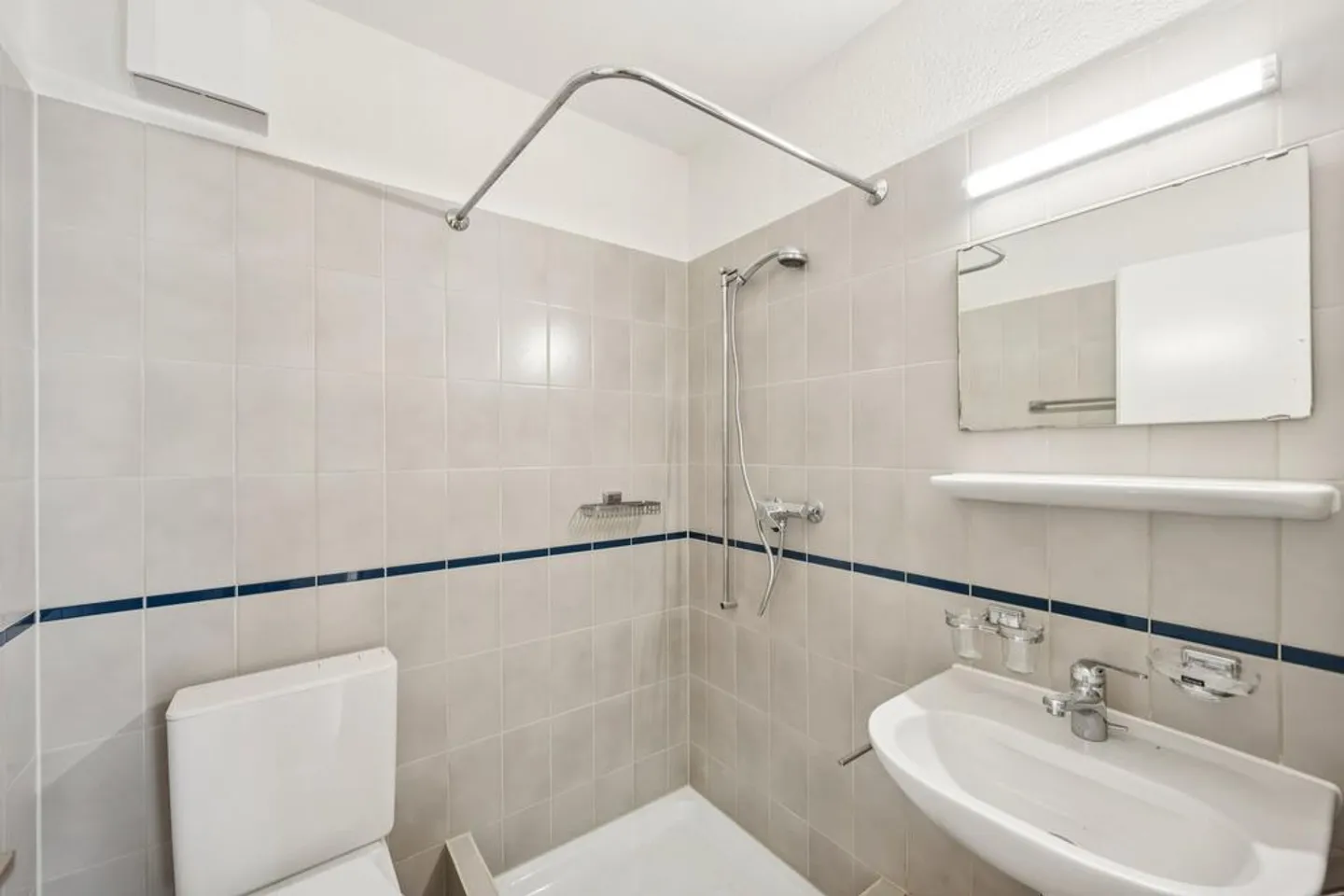 Geräumige Wohnung an der Birs - Foto 4 von 11