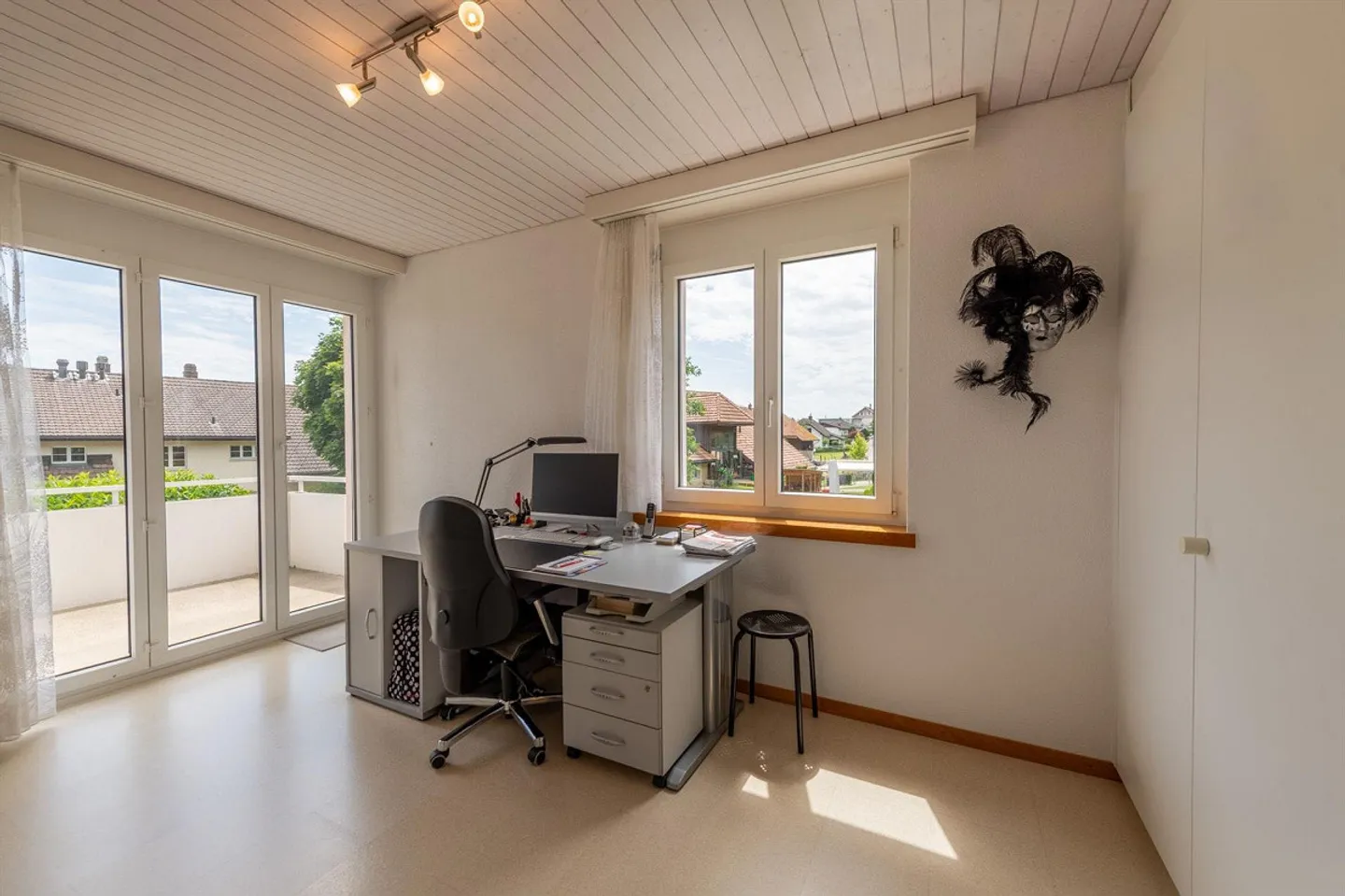 Vivre avec une vue - Maison jumelée bien entretenue avec beau jardin - Photo 11 sur 13