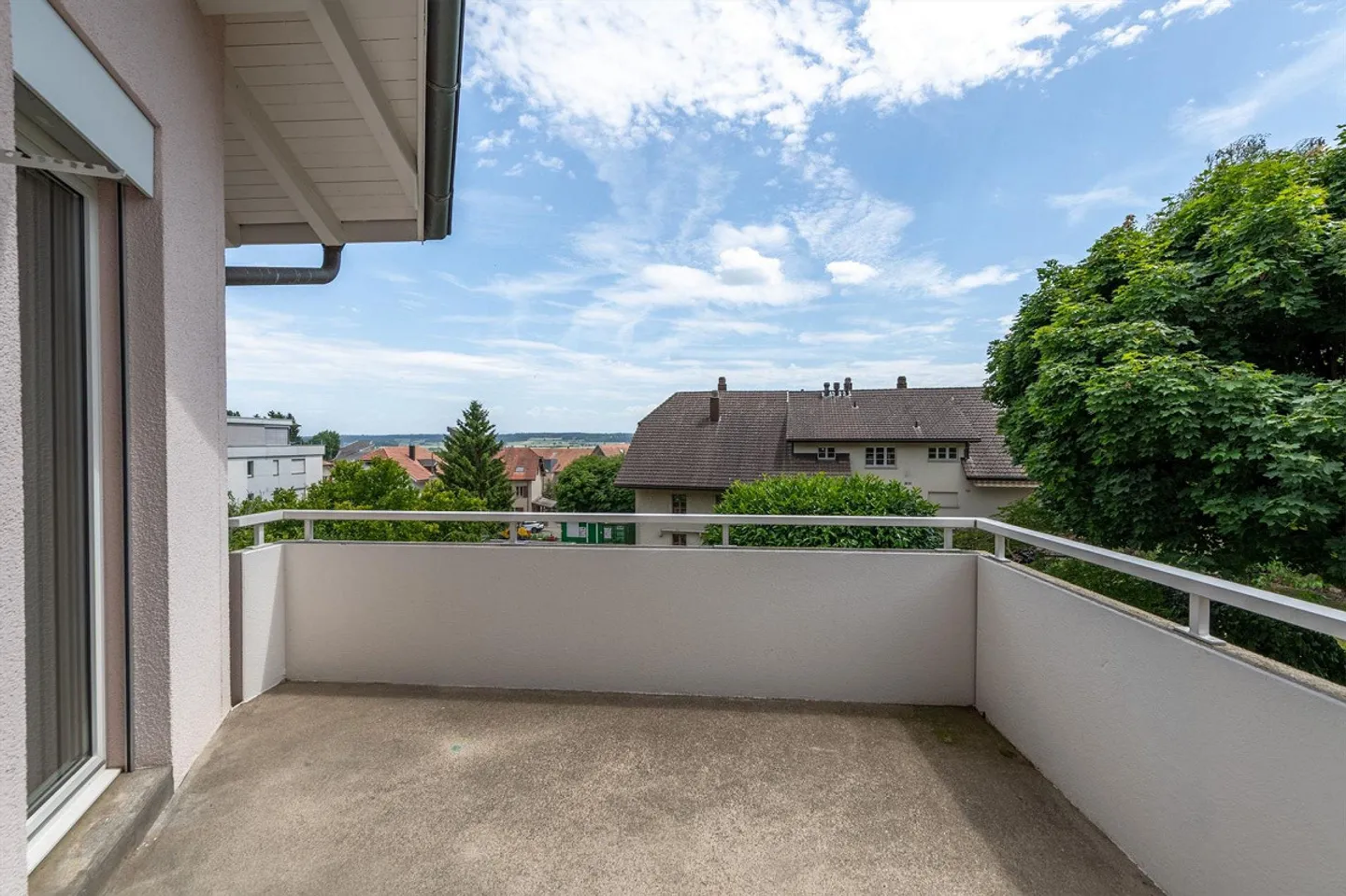 Vivre avec une vue - Maison jumelée bien entretenue avec beau jardin - Photo 12 sur 13