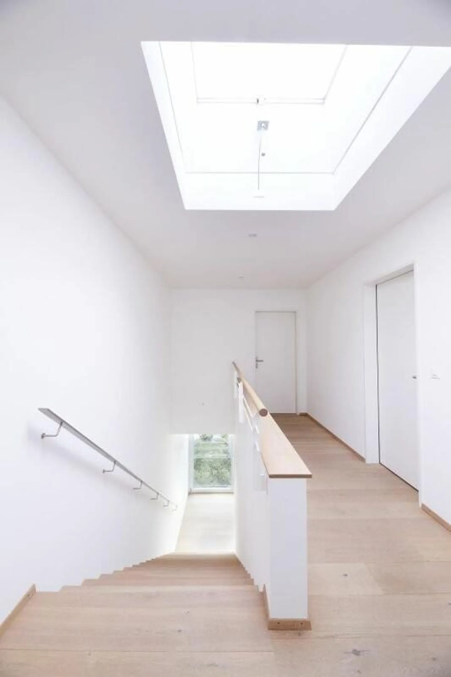 VIVERE SPAZIOSO & MODERNO IN UNA POSIZIONE DESIDERABILE - Foto 12 di 13