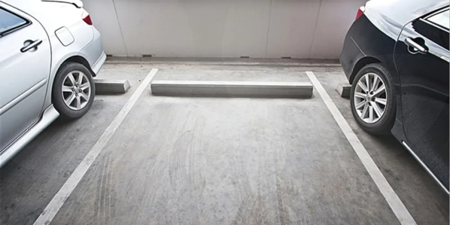 Parking space for rent - Photo 1 of 2