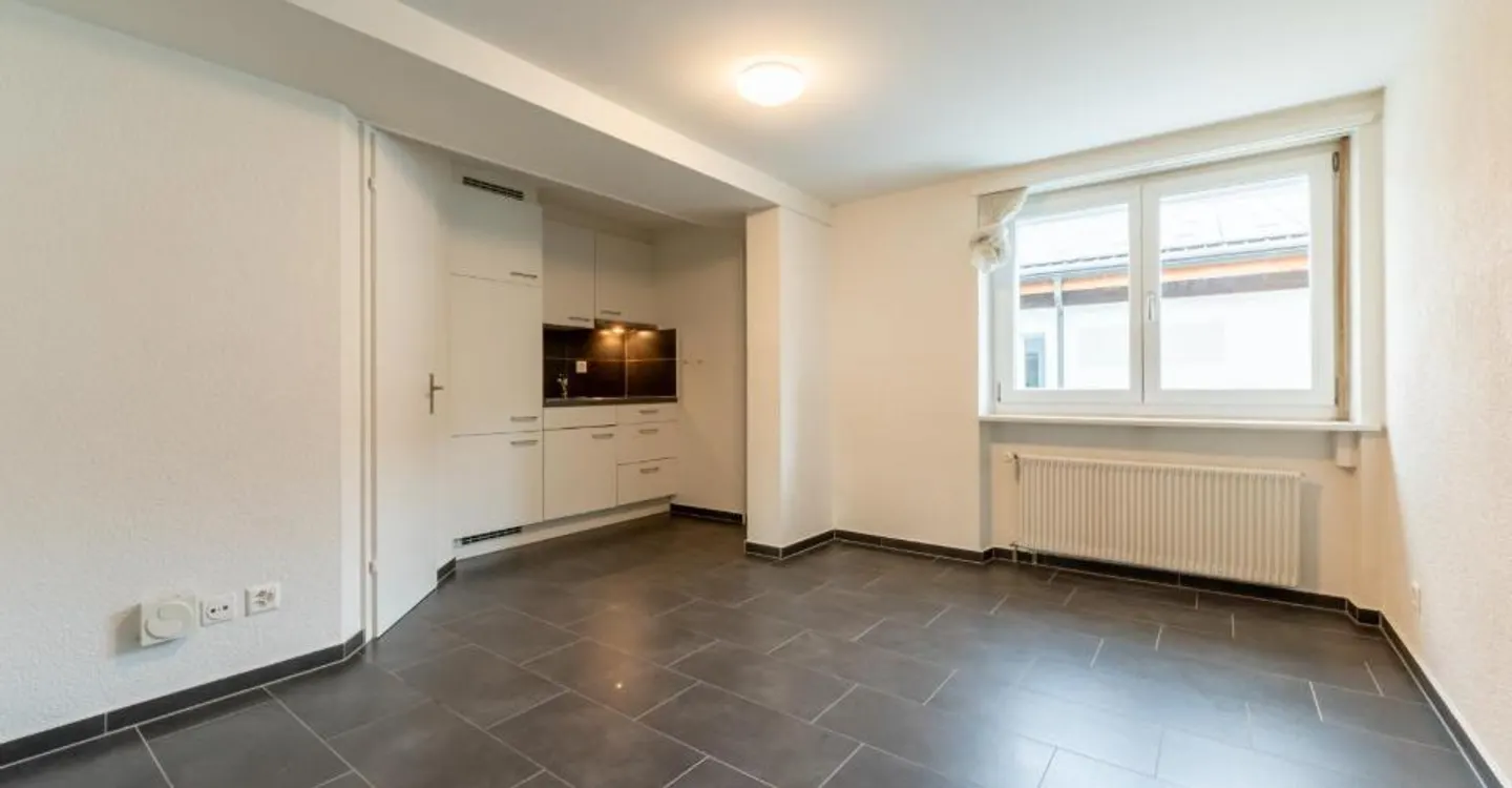 Investment Property in Prime Location - Photo 5 of 7