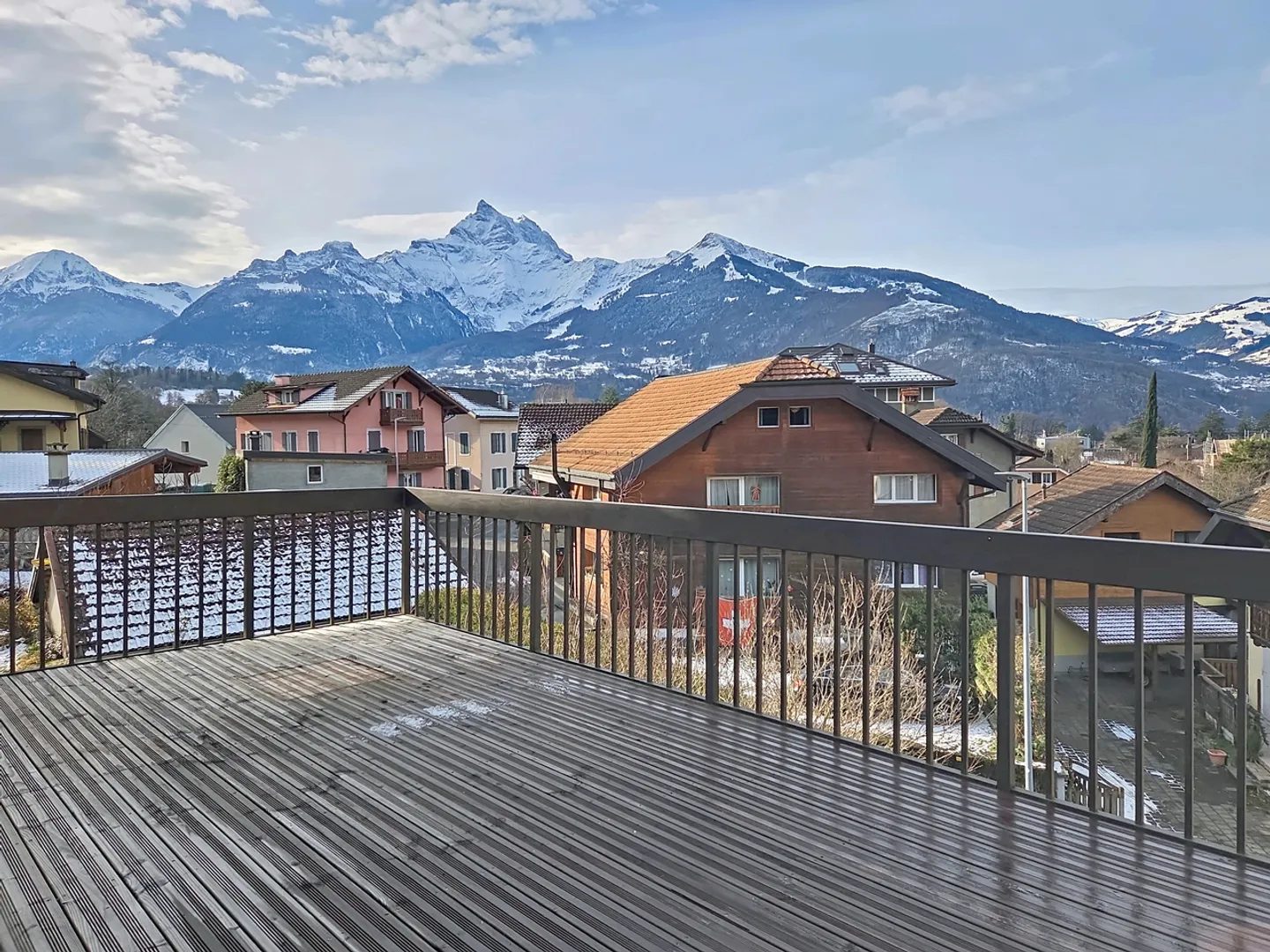 Charmante maison de village avec 3 appartements, grand jardin et belle vue ! - Photo 6 sur 13