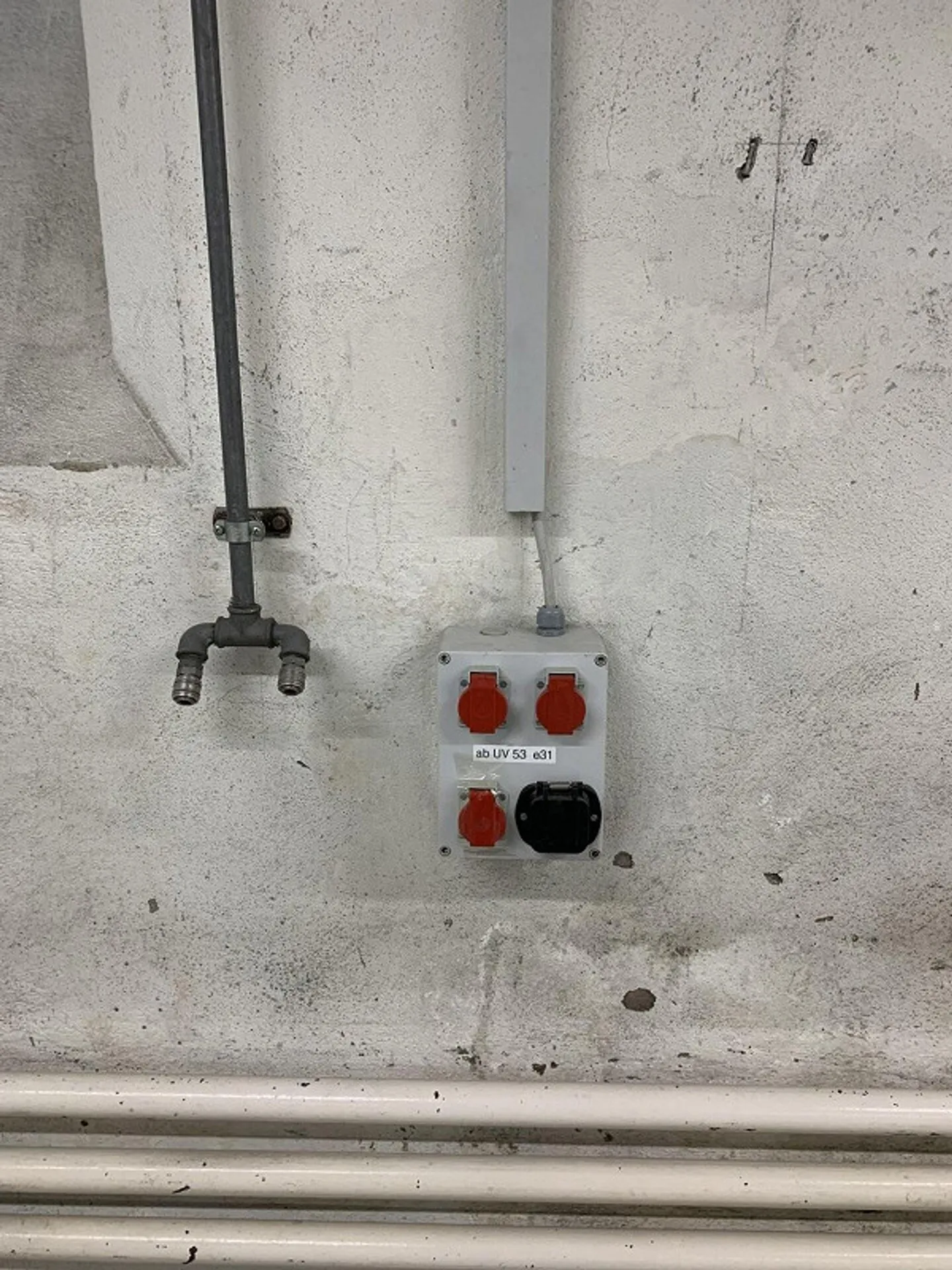 Officina o magazzino cercasi? 210 m² con infrastruttura ottimale - Foto 7 di 13