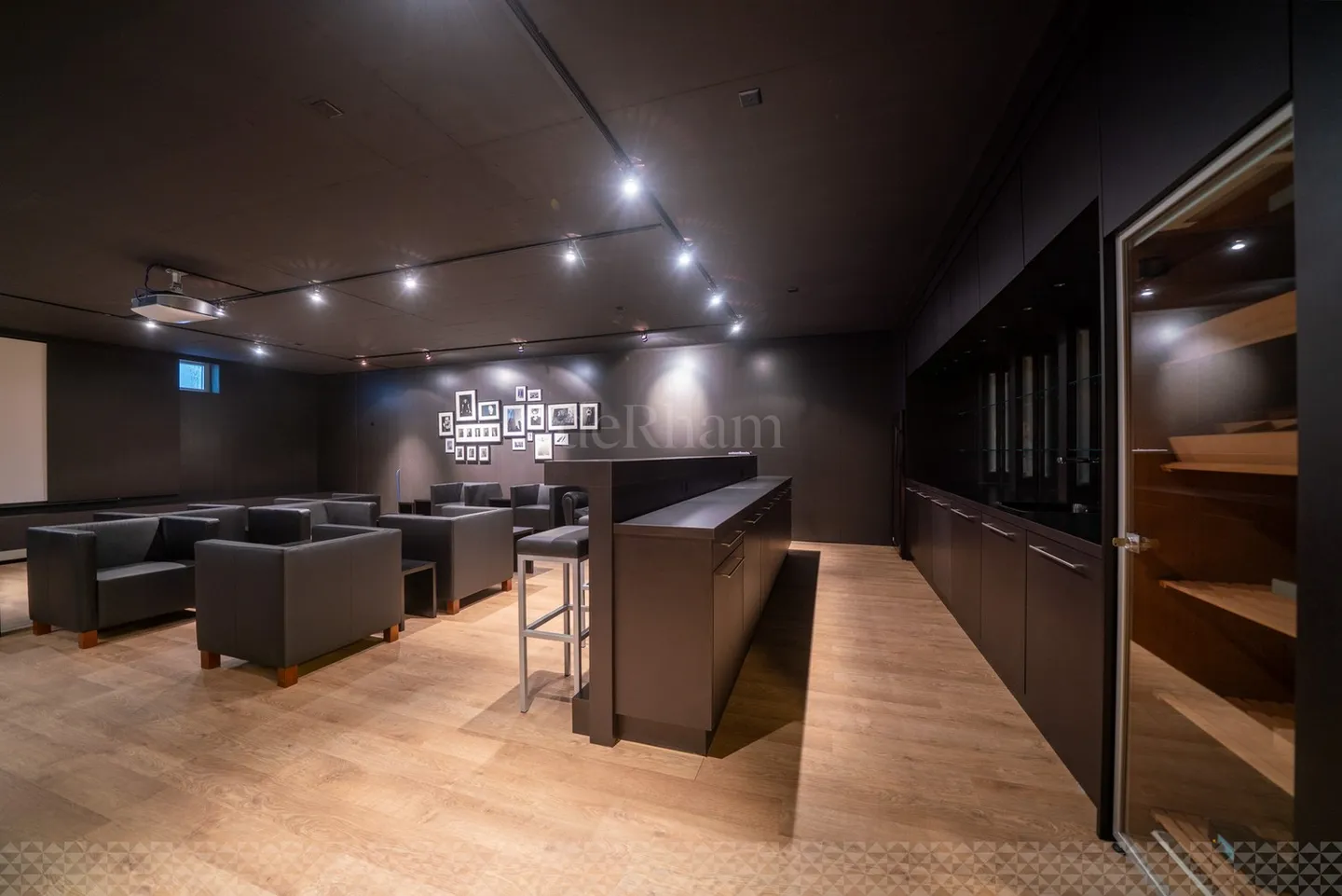 Espace de Bureau Prestigieux - Photo 11 sur 12