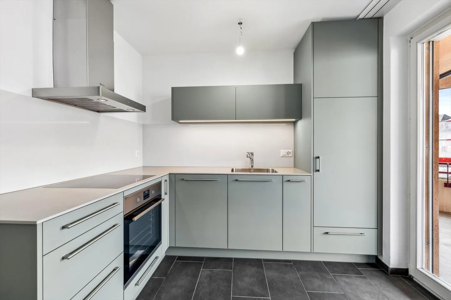 Appartamento spazioso vicino a Lindenplatz (incluso 1 anno di affitto gratuito per il parcheggio) - Foto 4 di 10