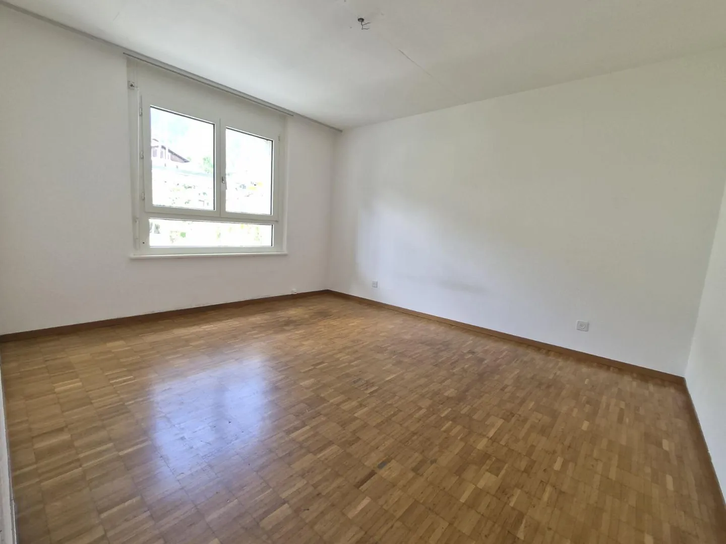 4-room apartment on the 1st floor - Photo 4 of 8