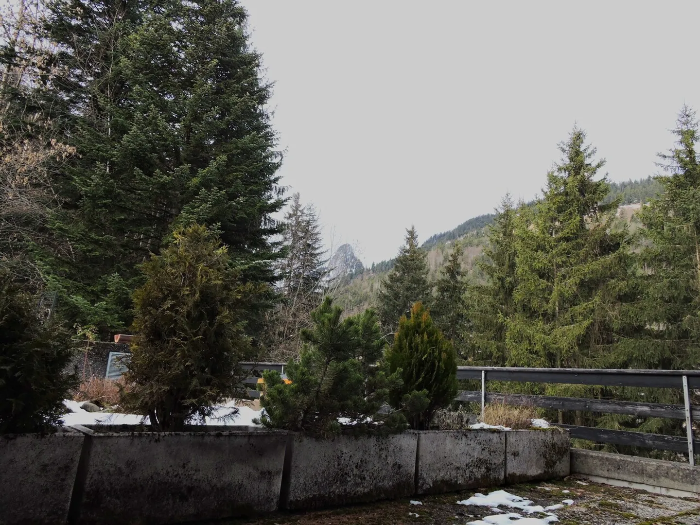 Seltenes renoviertes Doppelhaus in Torgon mit Terrasse, Balkon und Bergblick - Foto 12 von 13
