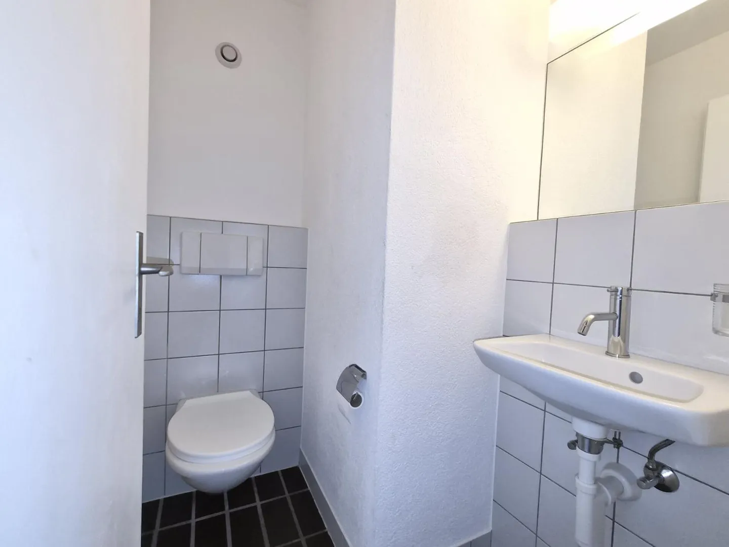 4-room apartment on the 1st floor - Photo 8 of 8