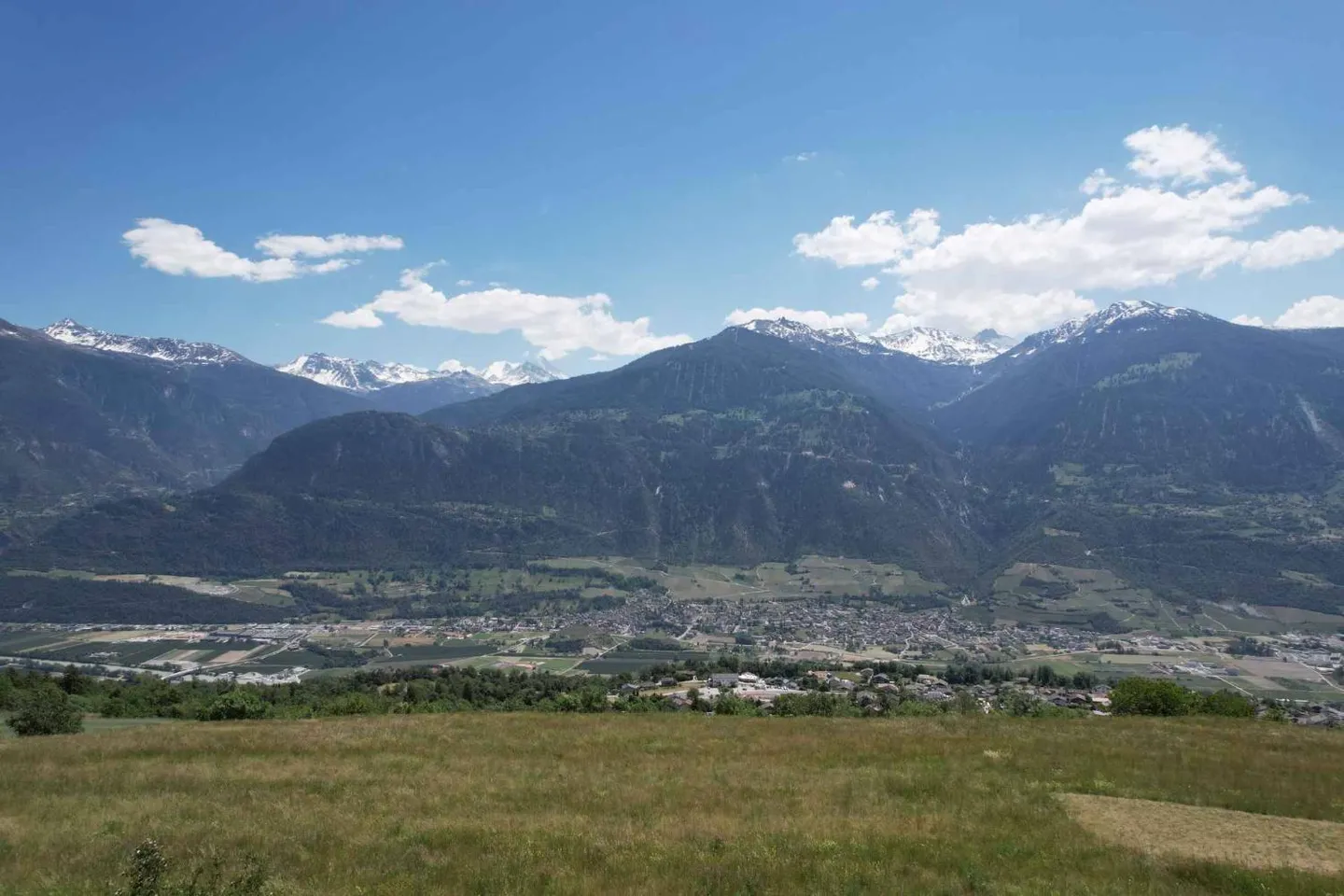 Magnifique villa individuelle avec vue panoramique et dépendance - Photo 2 sur 13