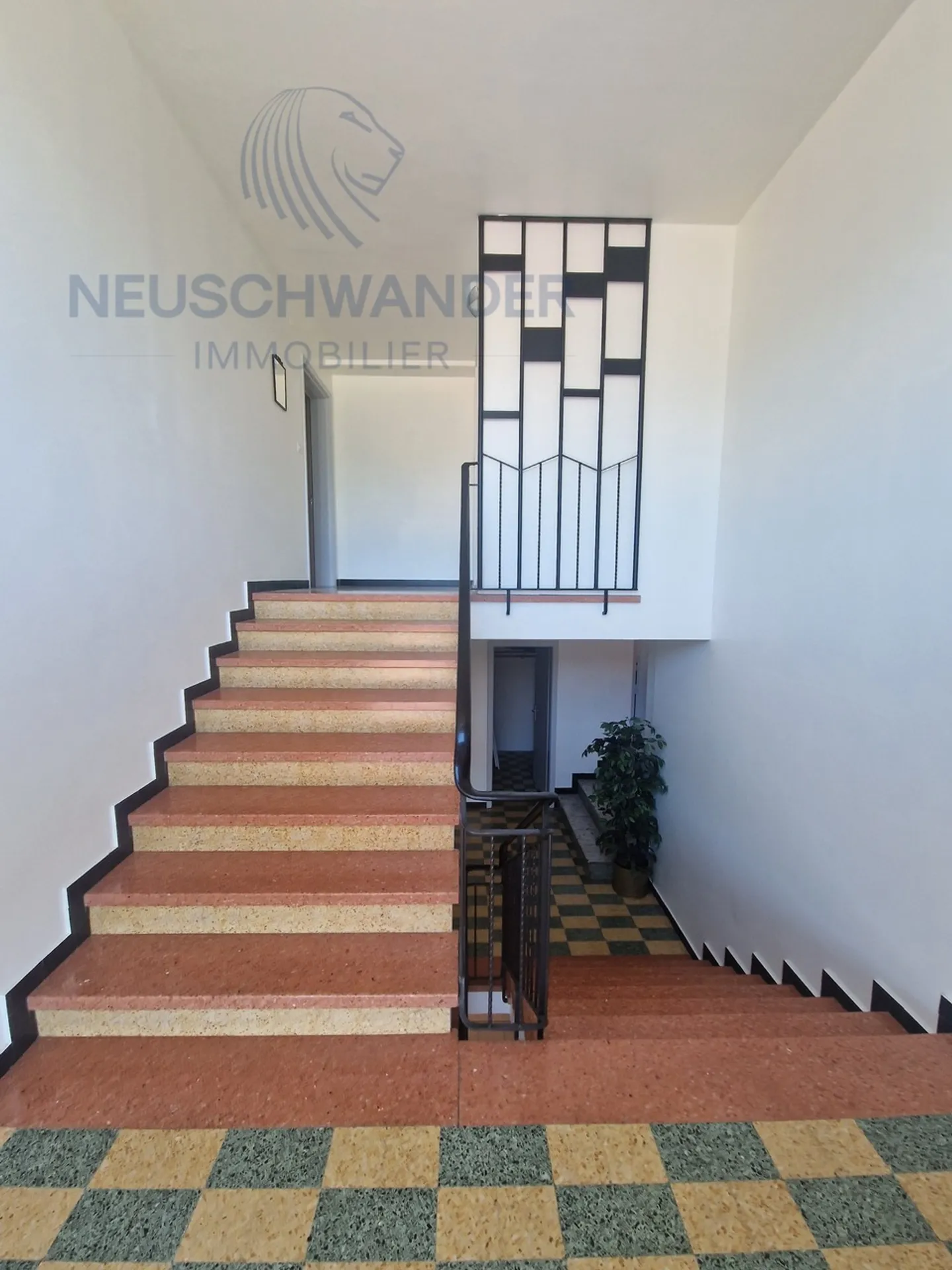 Mischgenutztes Gebäude mieten - Foto 8 von 18