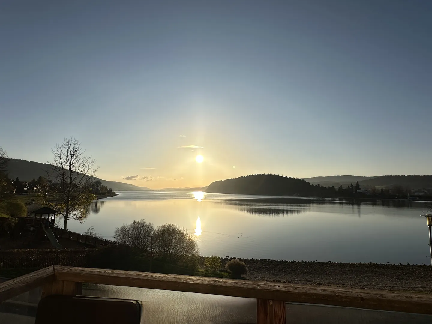 Stilvolle Villa mit Seeblick - Foto 5 von 5