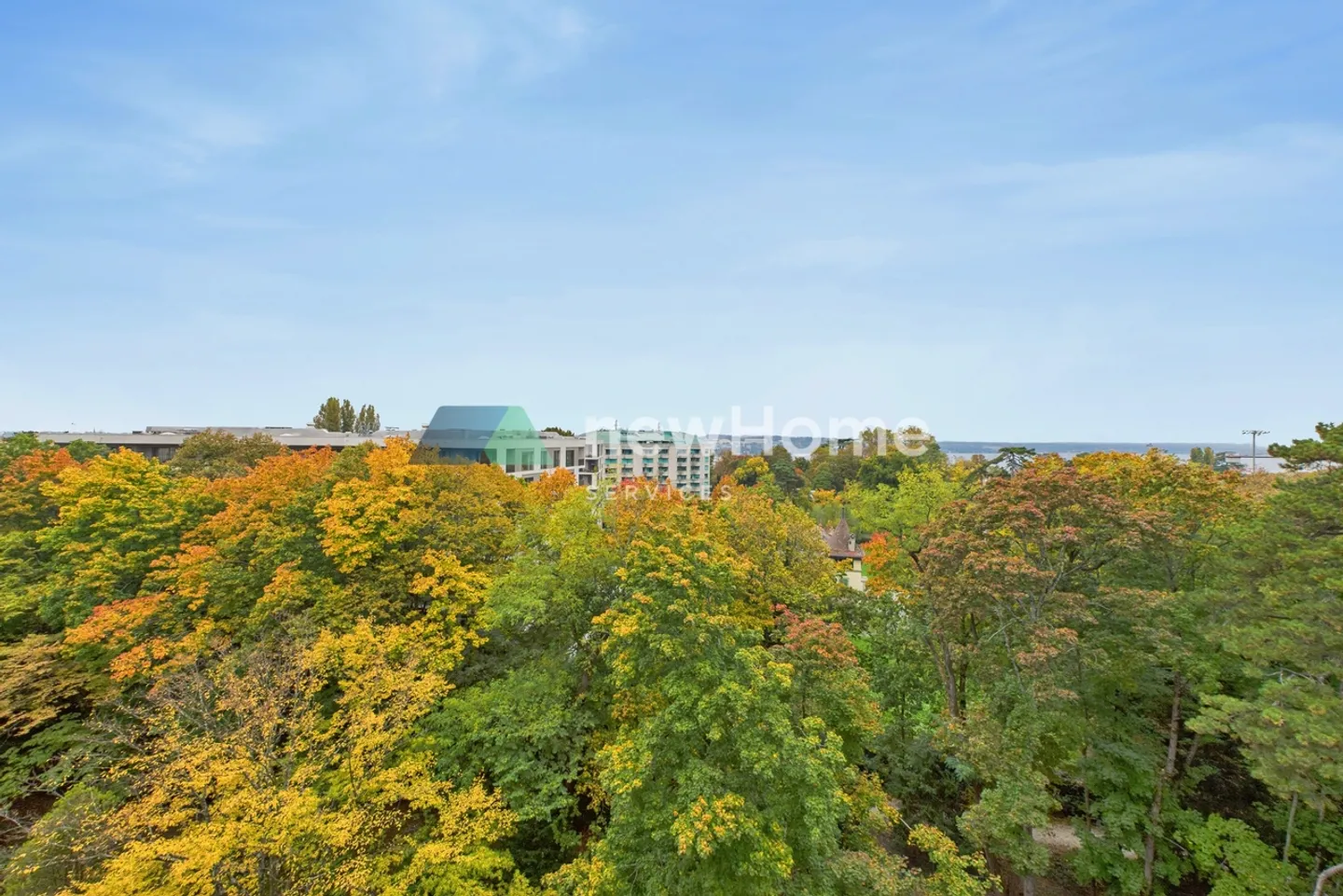 Stunning Apartment with Lake View - Photo 2 of 9
