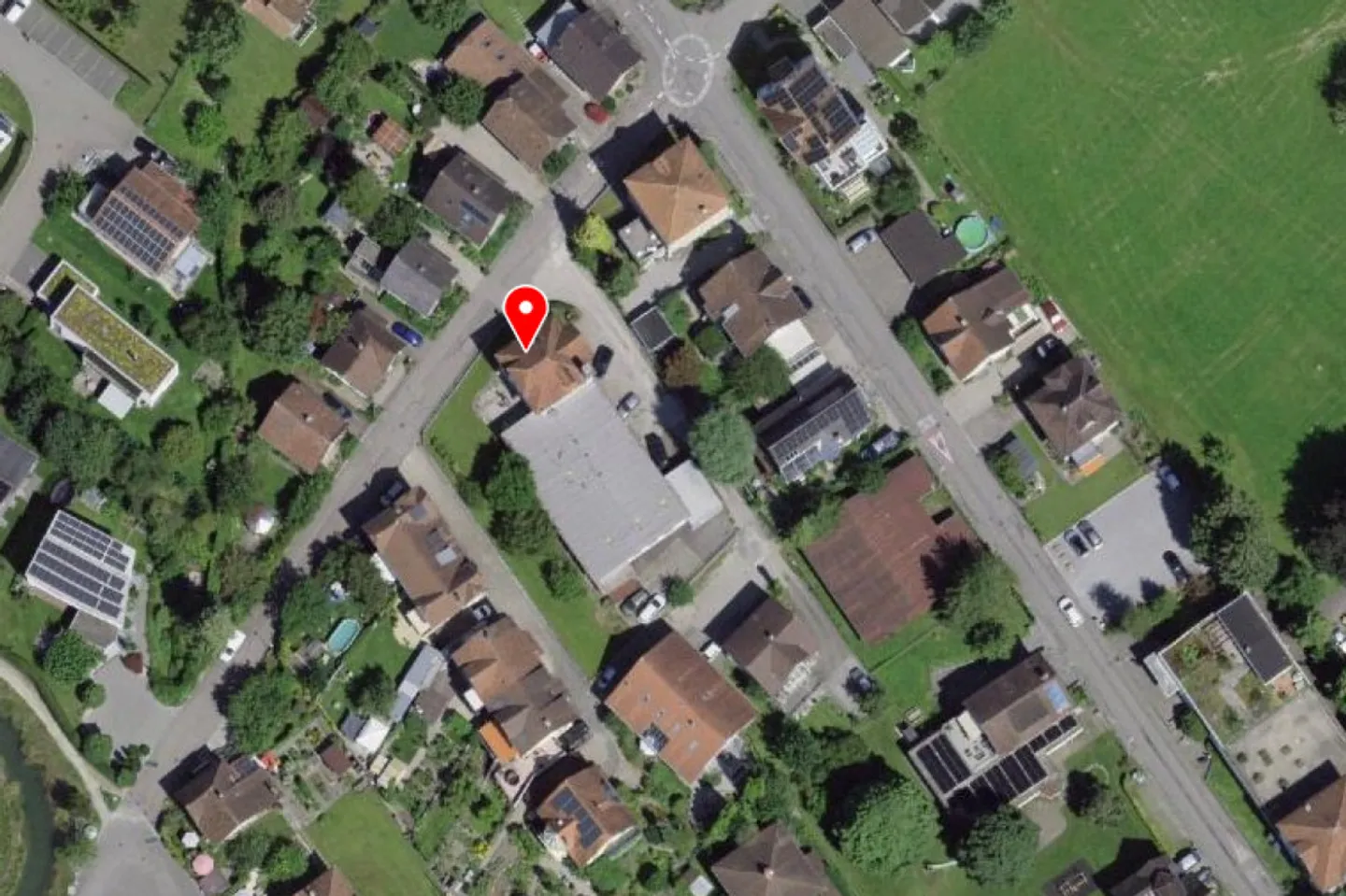 Annuncio - 8 ampi appartamenti di 4,5 stanze in un quartiere tranquillo - Foto 2 di 2