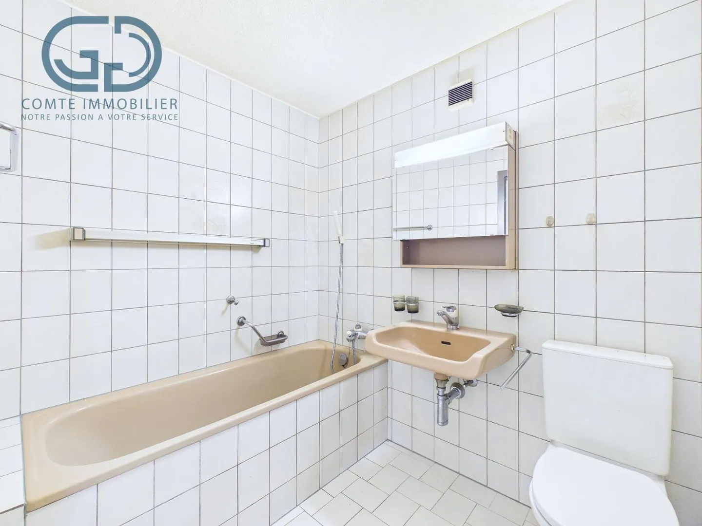 Beautiful apartment with 4.5 rooms to renovate - Photo 7 of 11