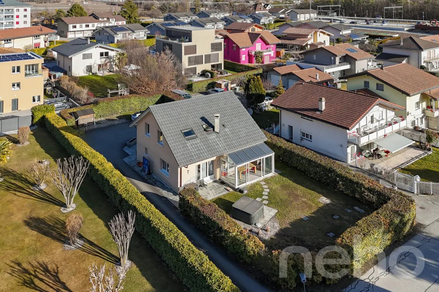 Maison Familiale avec Jardin - Photo 2 sur 12