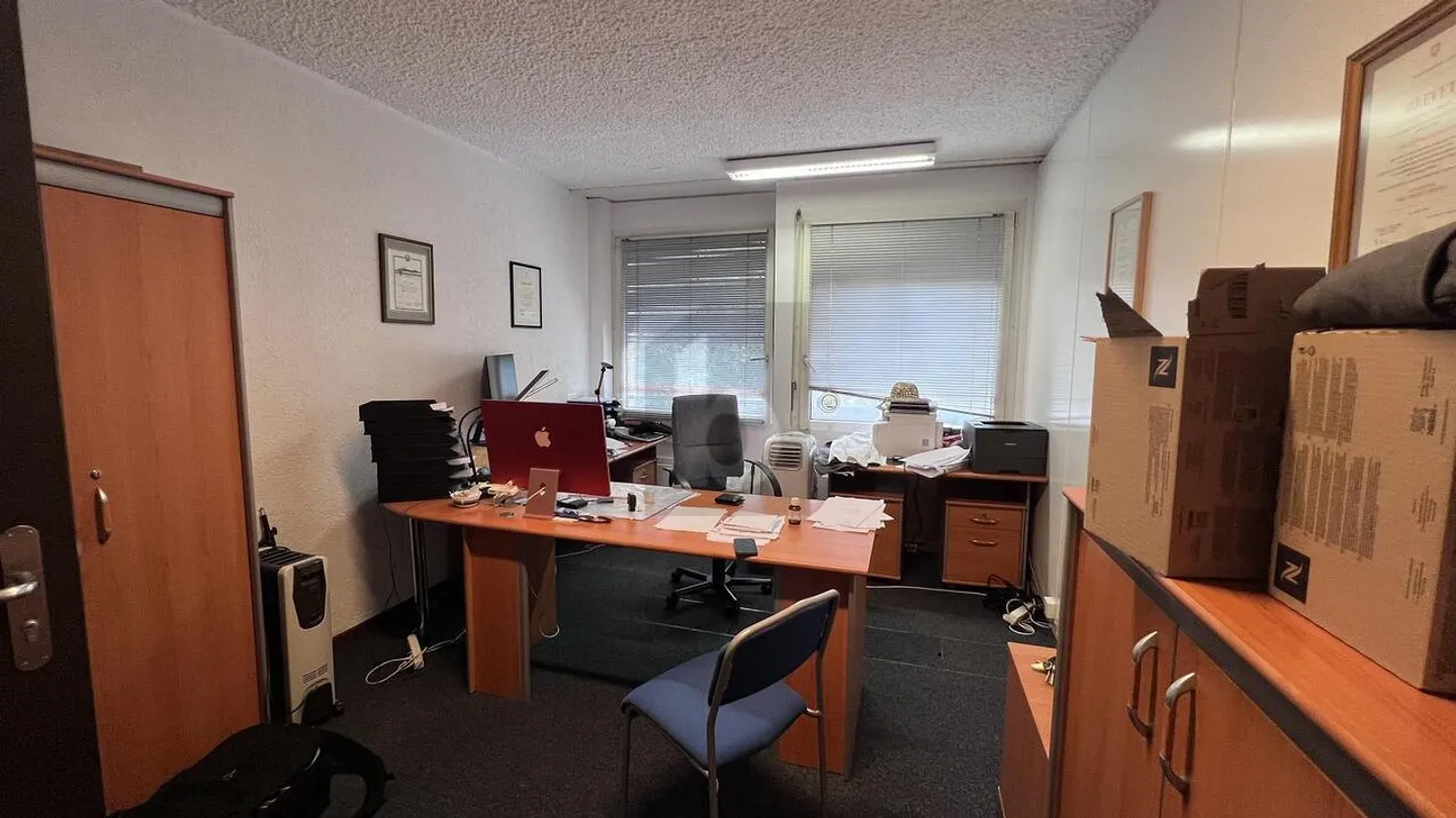 Bureaux Lumineux Proche Centre - Photo 2 sur 6