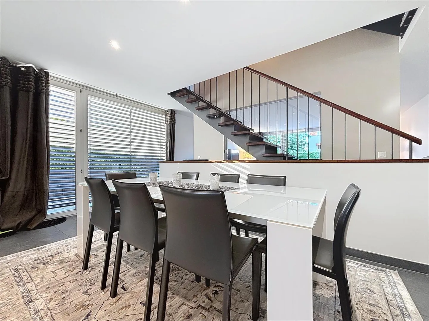 7-room house - Photo 4 of 13