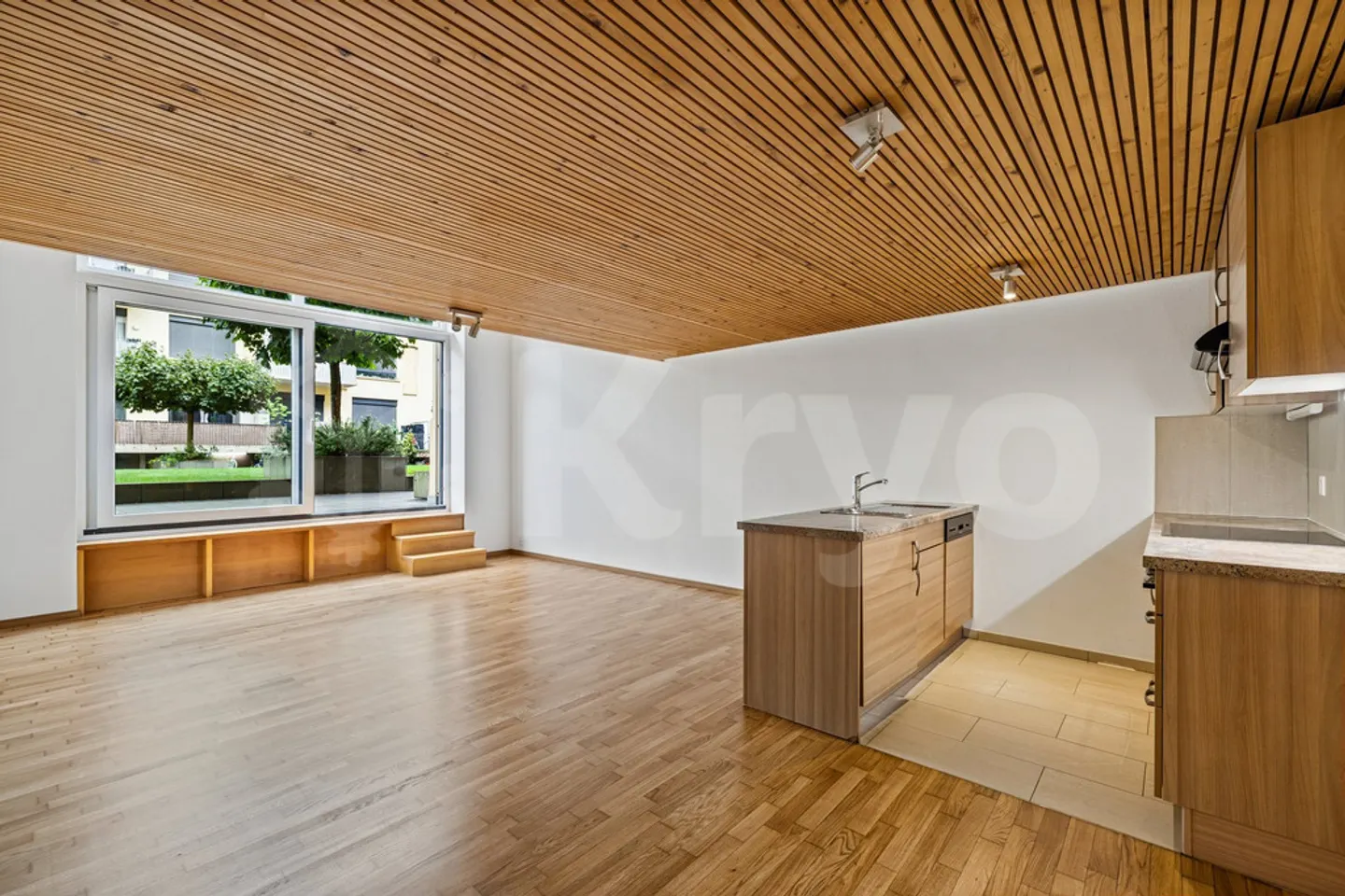Spacious Loft in Central Vevey - Photo 1 of 10