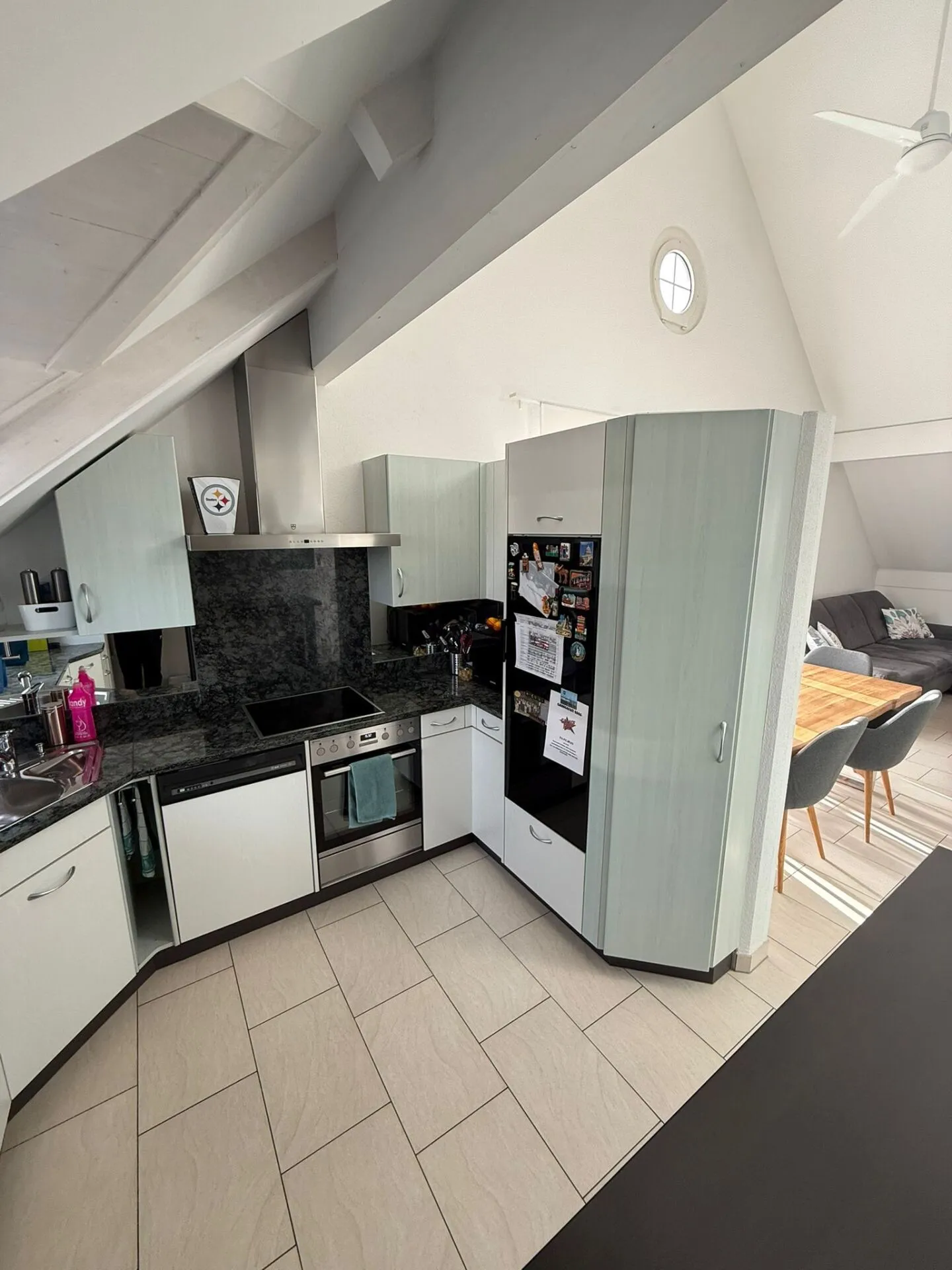 Bellissimo attico di 4,5 stanze con grande terrazza - Foto 8 di 11