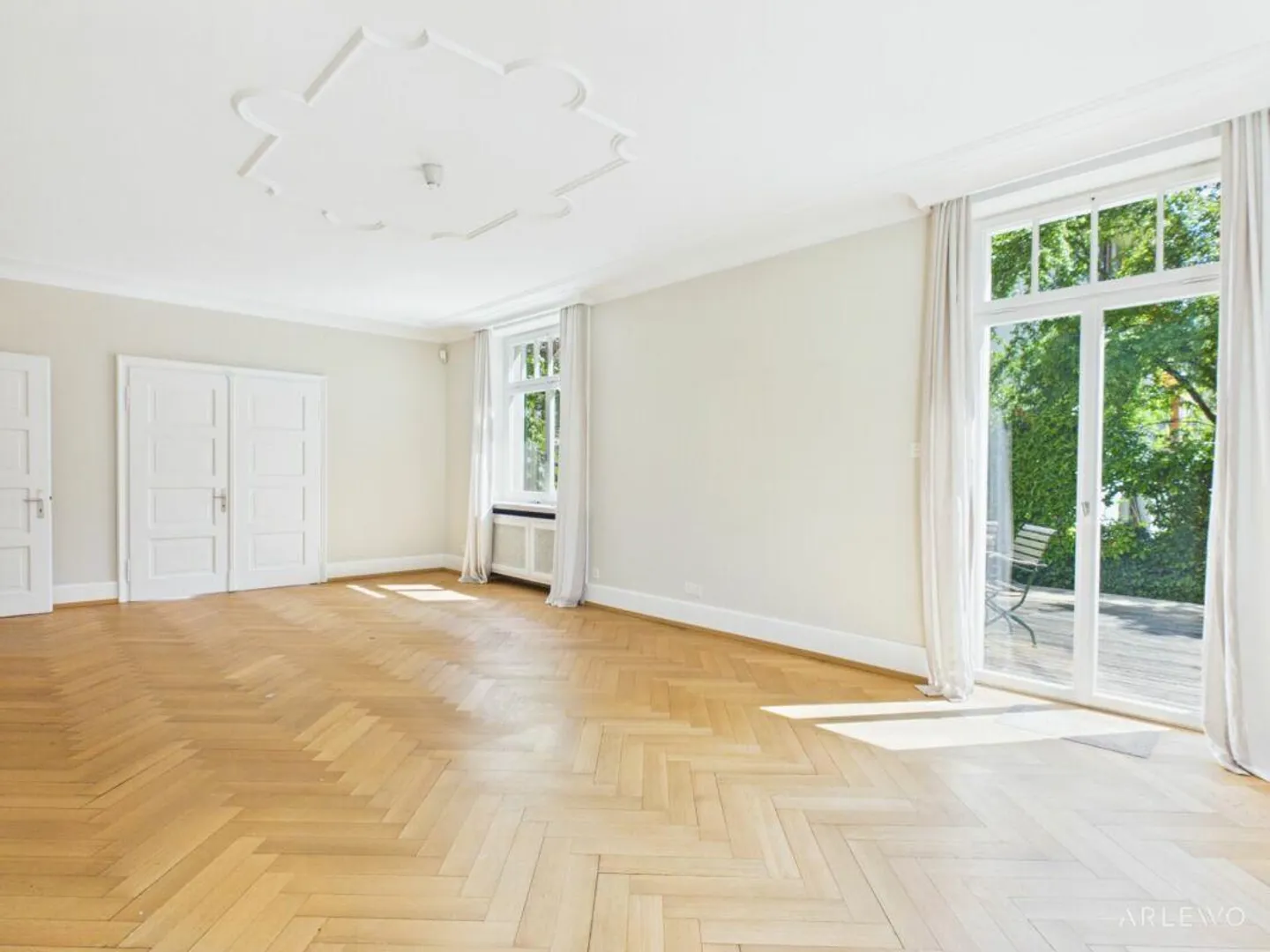 Villa urbaine exclusive avec un jardin de rêve - Photo 8 sur 27