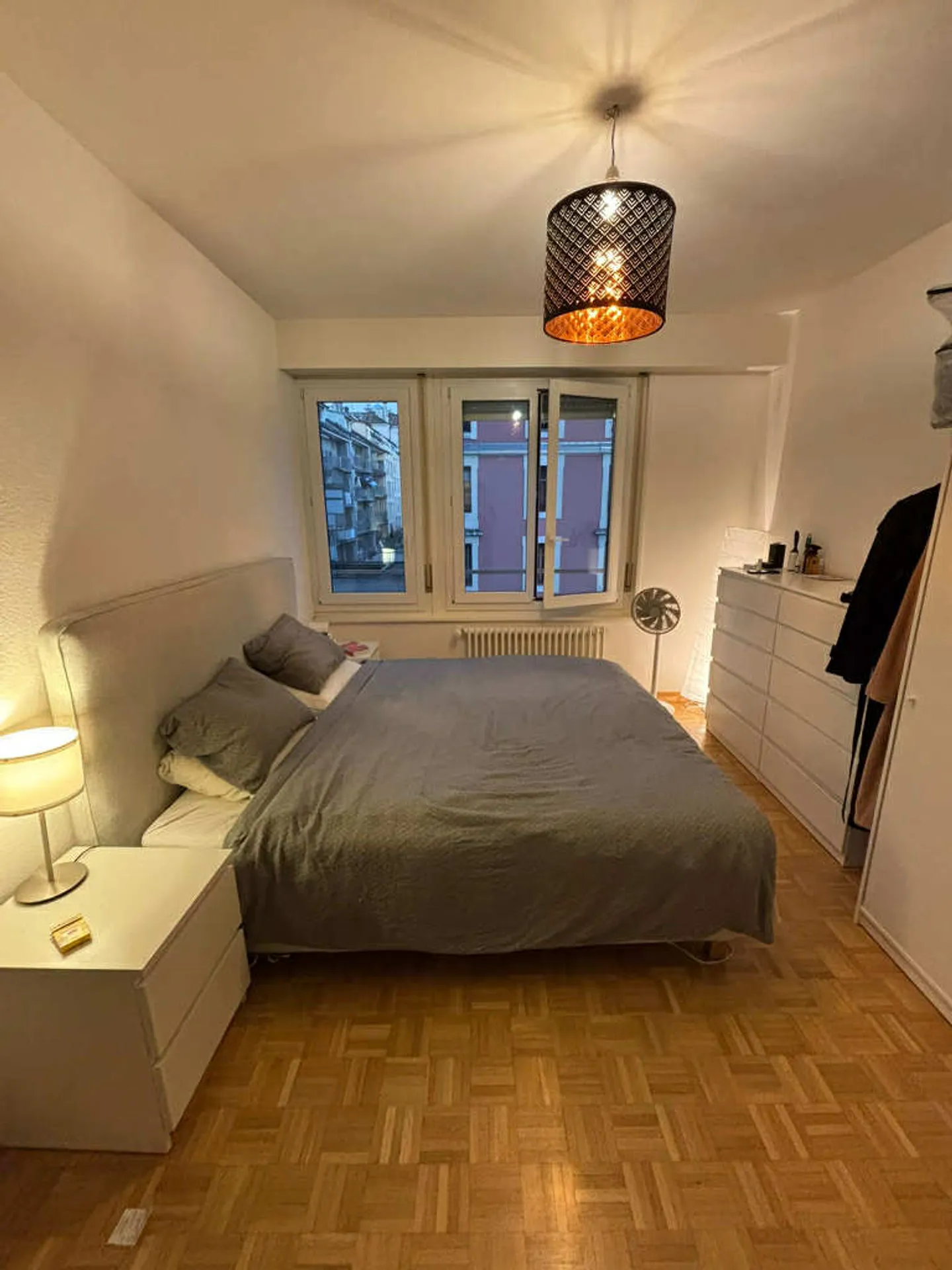 3.5 rooms - Geneva - Photo 2 of 8