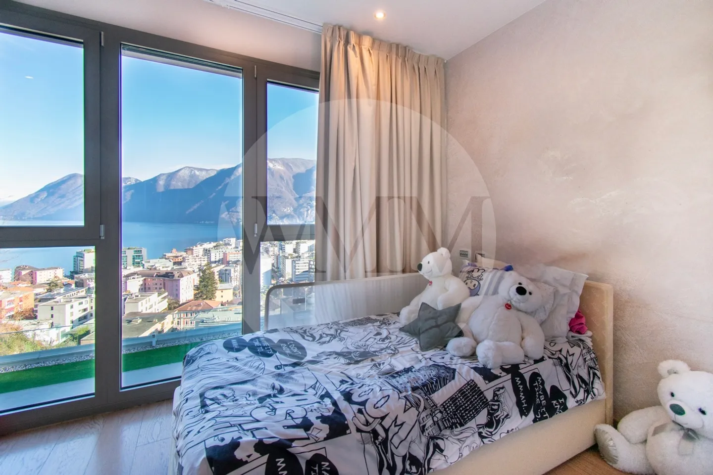 Exclusive Villa with Lake View - Photo 13 of 17