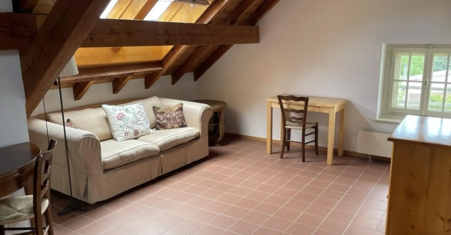 Very beautiful rental house from the 30s, 3 apartments, 582 m2 land - Photo 2 of 12