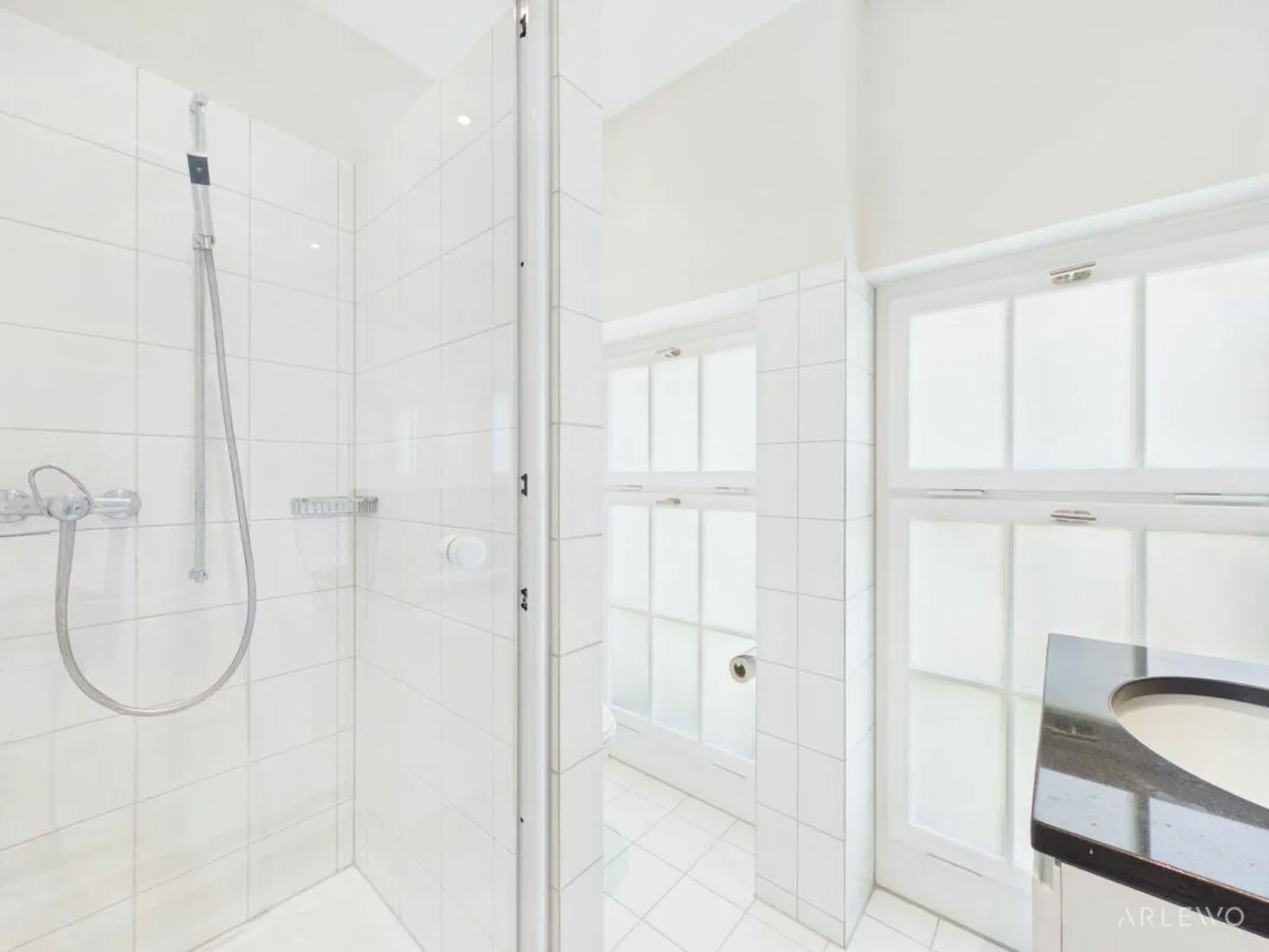 Villa urbaine exclusive avec un jardin de rêve - Photo 27 sur 27