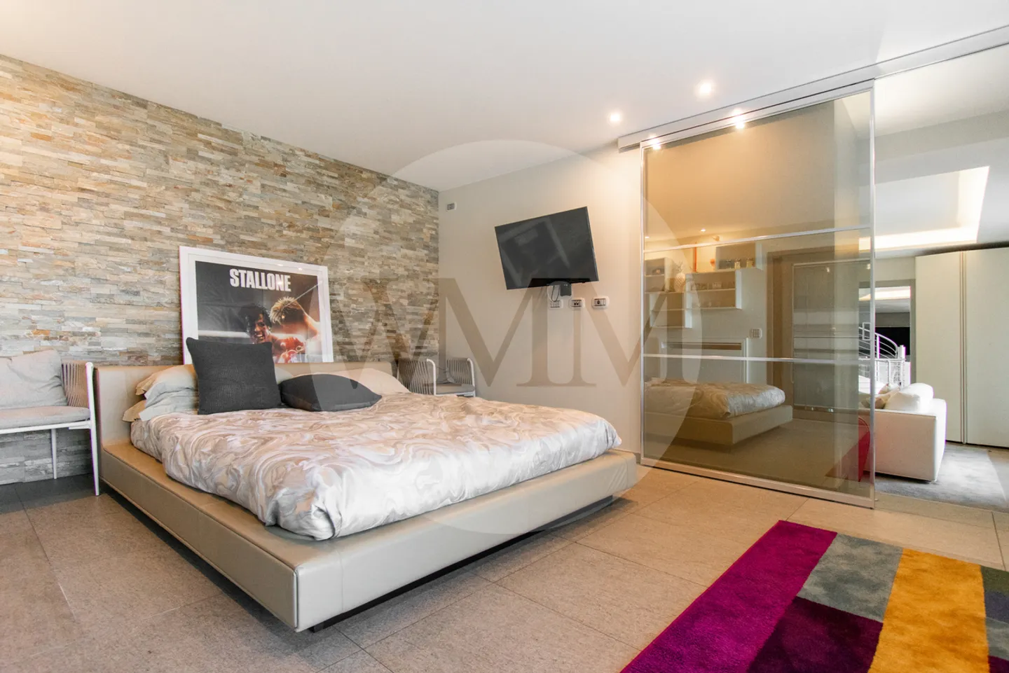 Exclusive Villa with Lake View - Photo 9 of 17