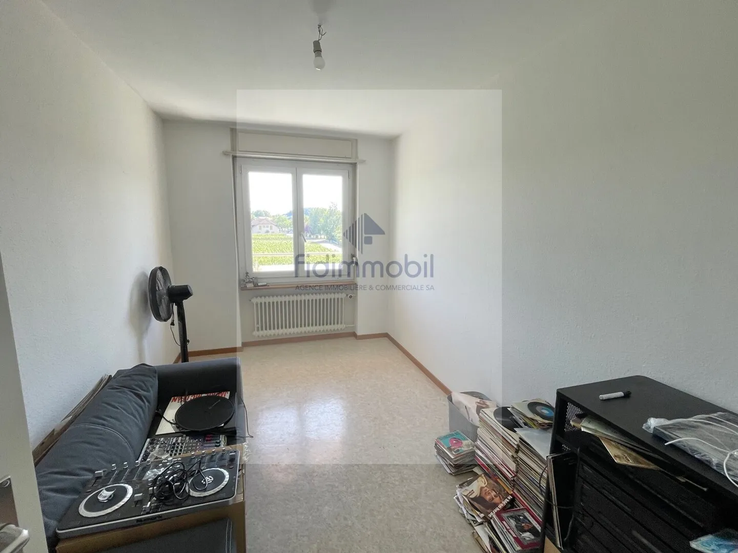 3.5 Room Apartment with Balcony in Cortaillod - Photo 4 of 6