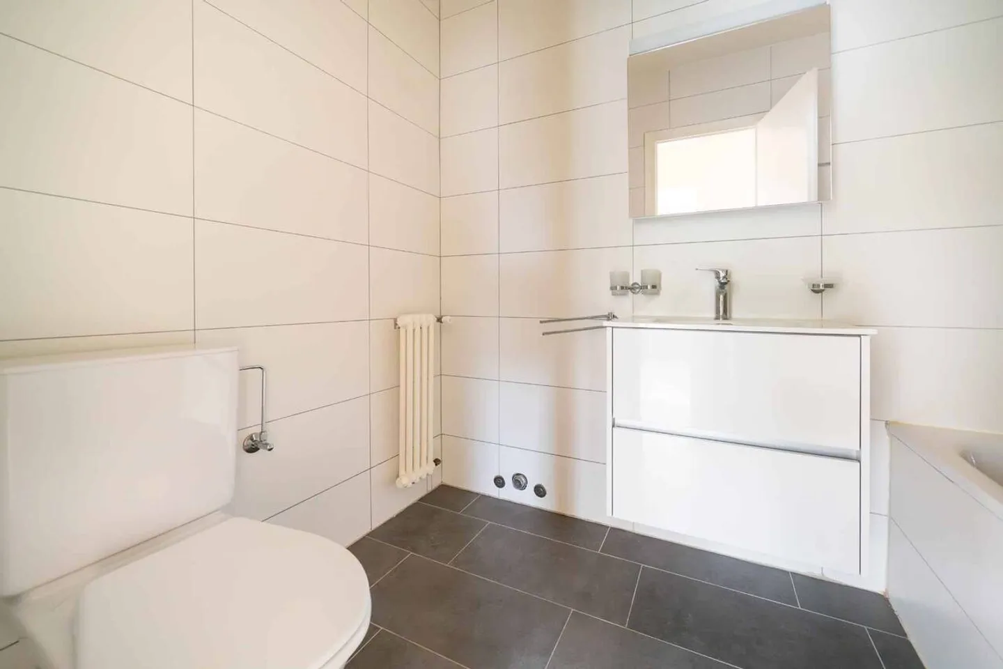 Charming 3-room apartment on the ground floor - 1009 PULLY - Photo 5 of 8