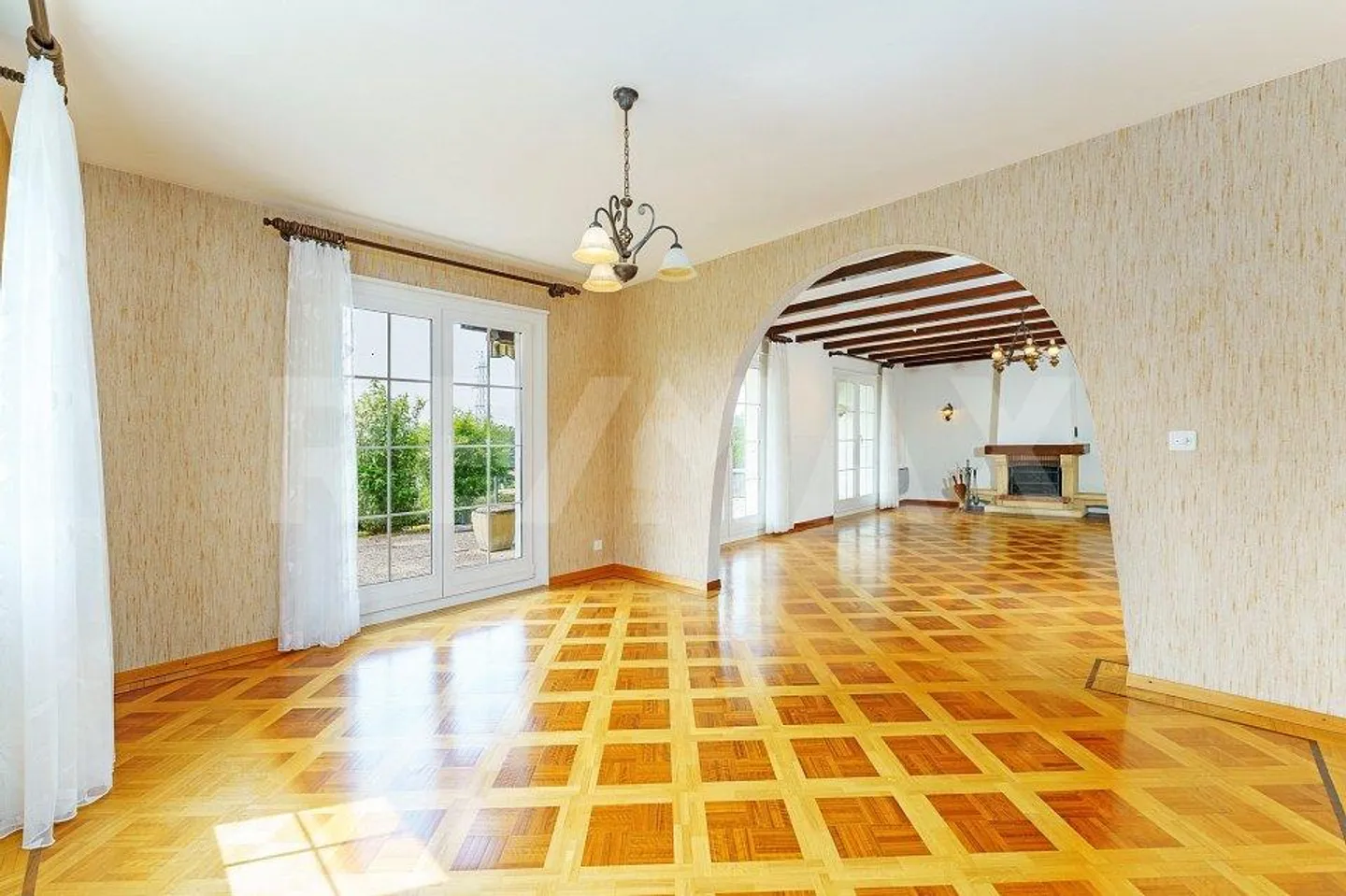 Villa familiare che offre molteplici possibilità - Foto 3 di 13