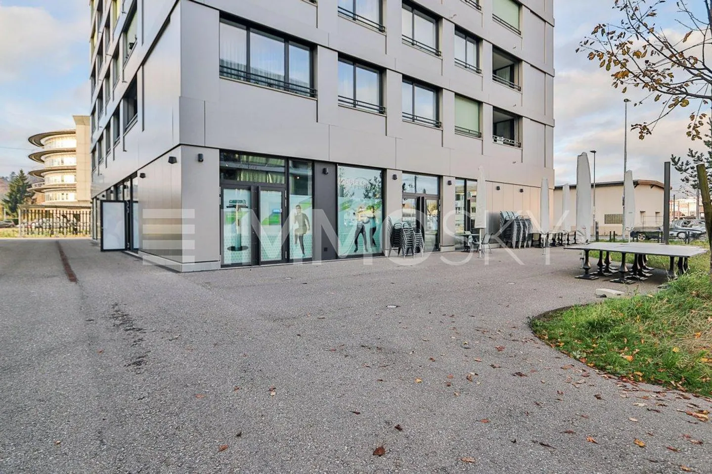 Espace de vente attrayant dans un emplacement très fréquenté - Photo 4 sur 5