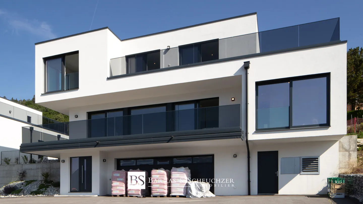 Splendida villa contemporanea di nuova costruzione - Foto 2 di 16