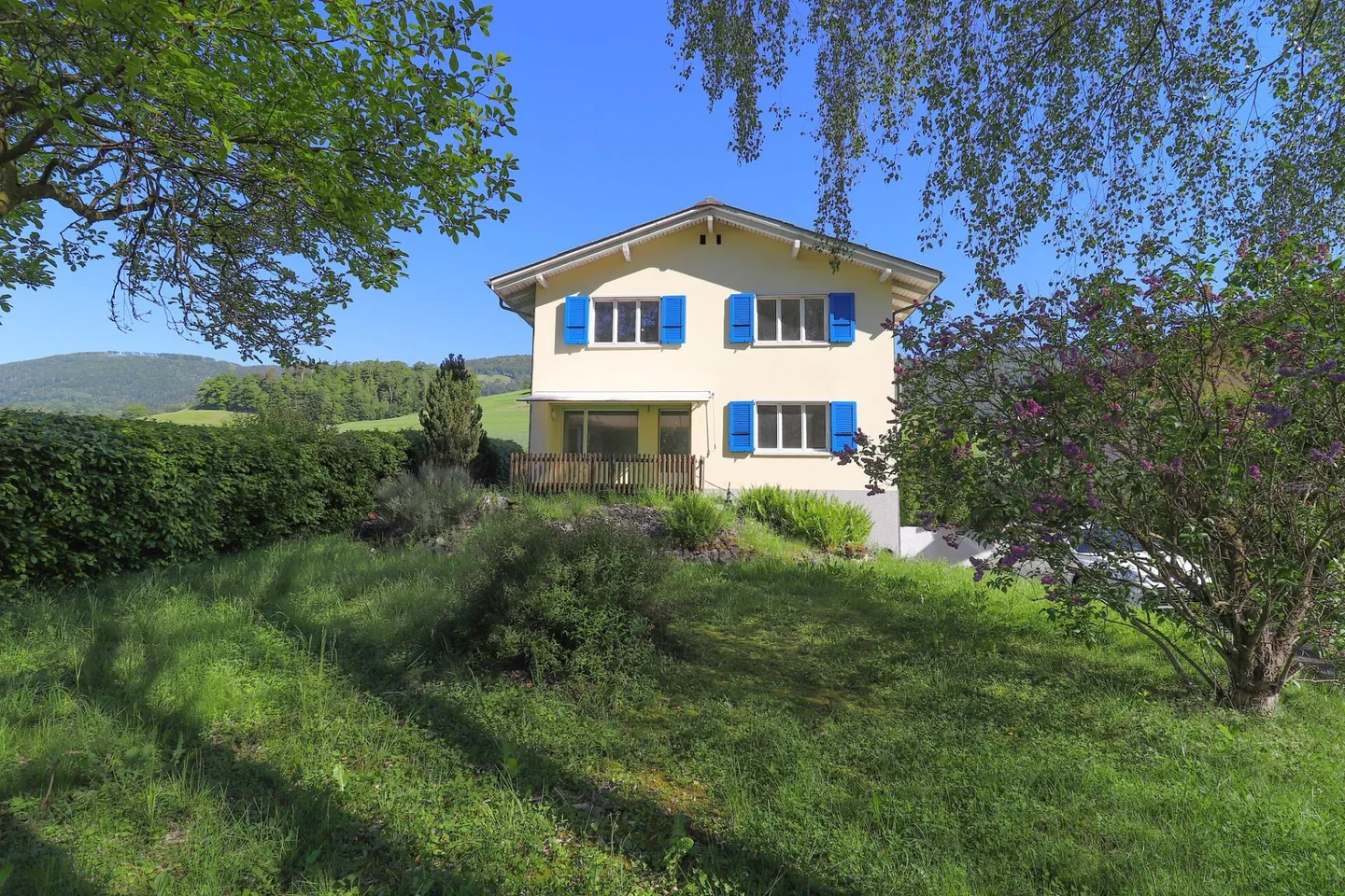 Maison individuelle de 5 pièces avec belle vue sur la verdure - Photo 2 sur 14