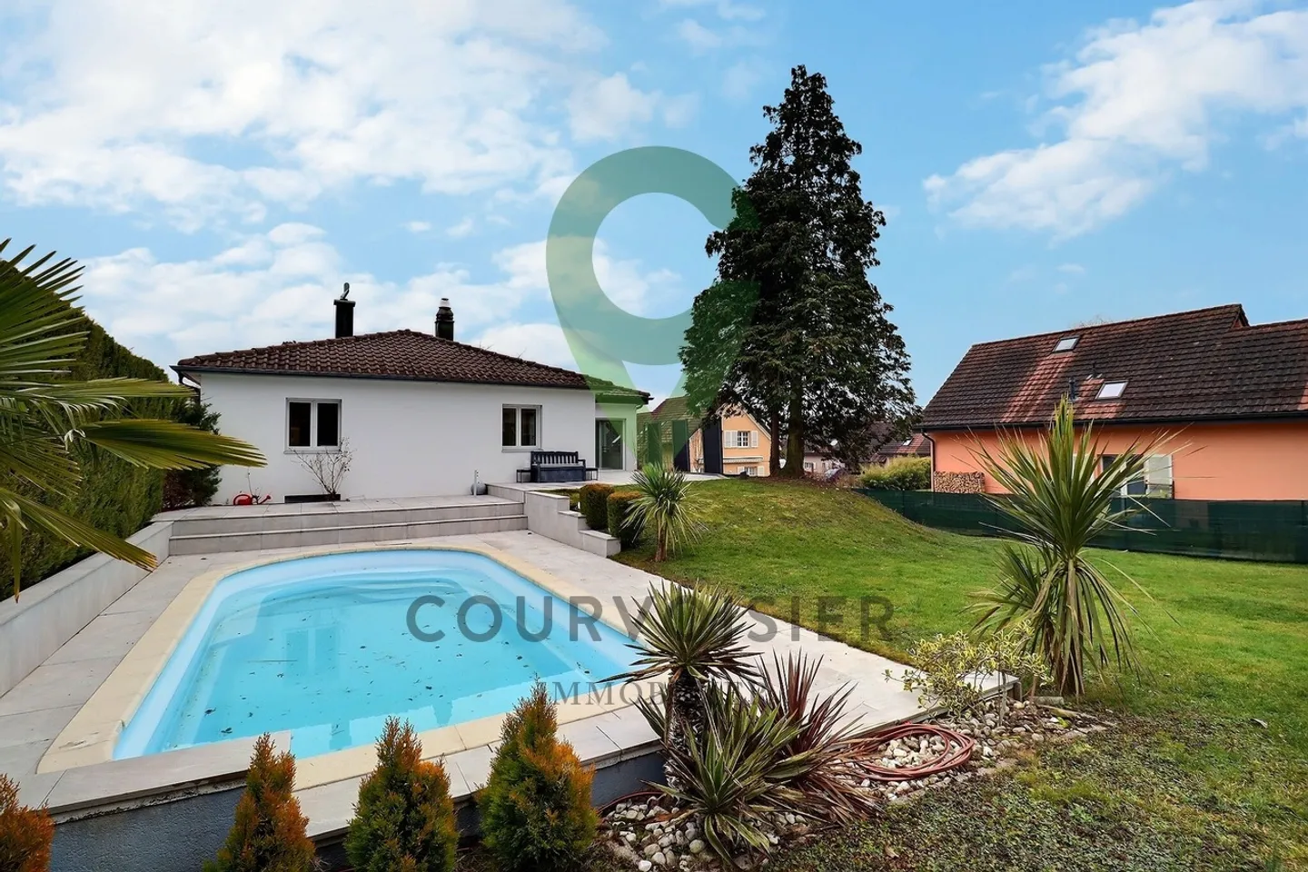 Renovierte Einfamilienvilla mit Pool im Herzen von Penthalaz - Foto 13 von 15