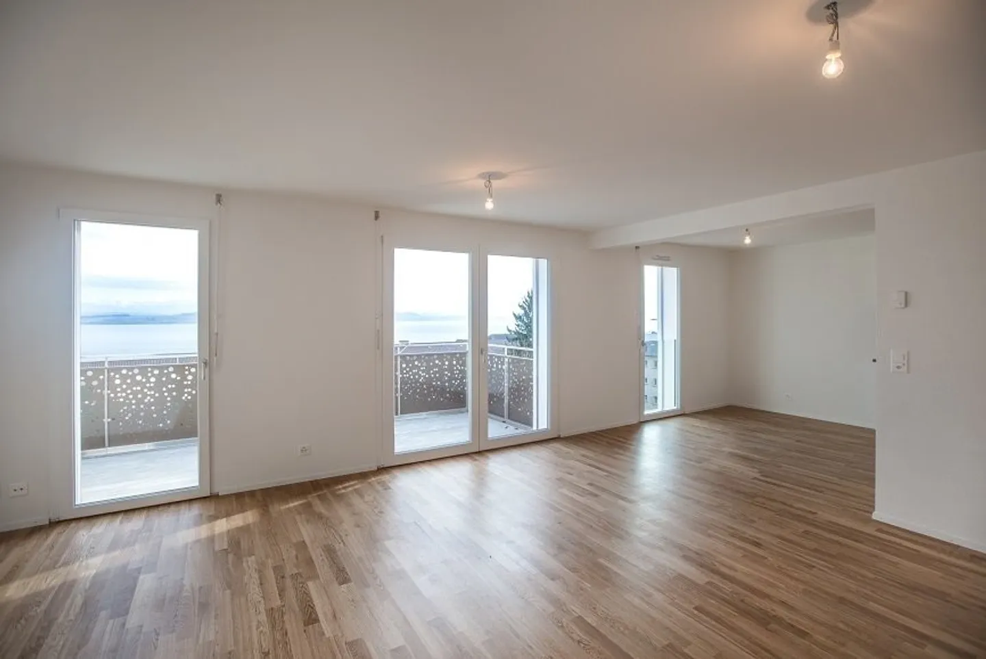 Leben Sie in einer renovierten Wohnung! - Foto 3 von 5