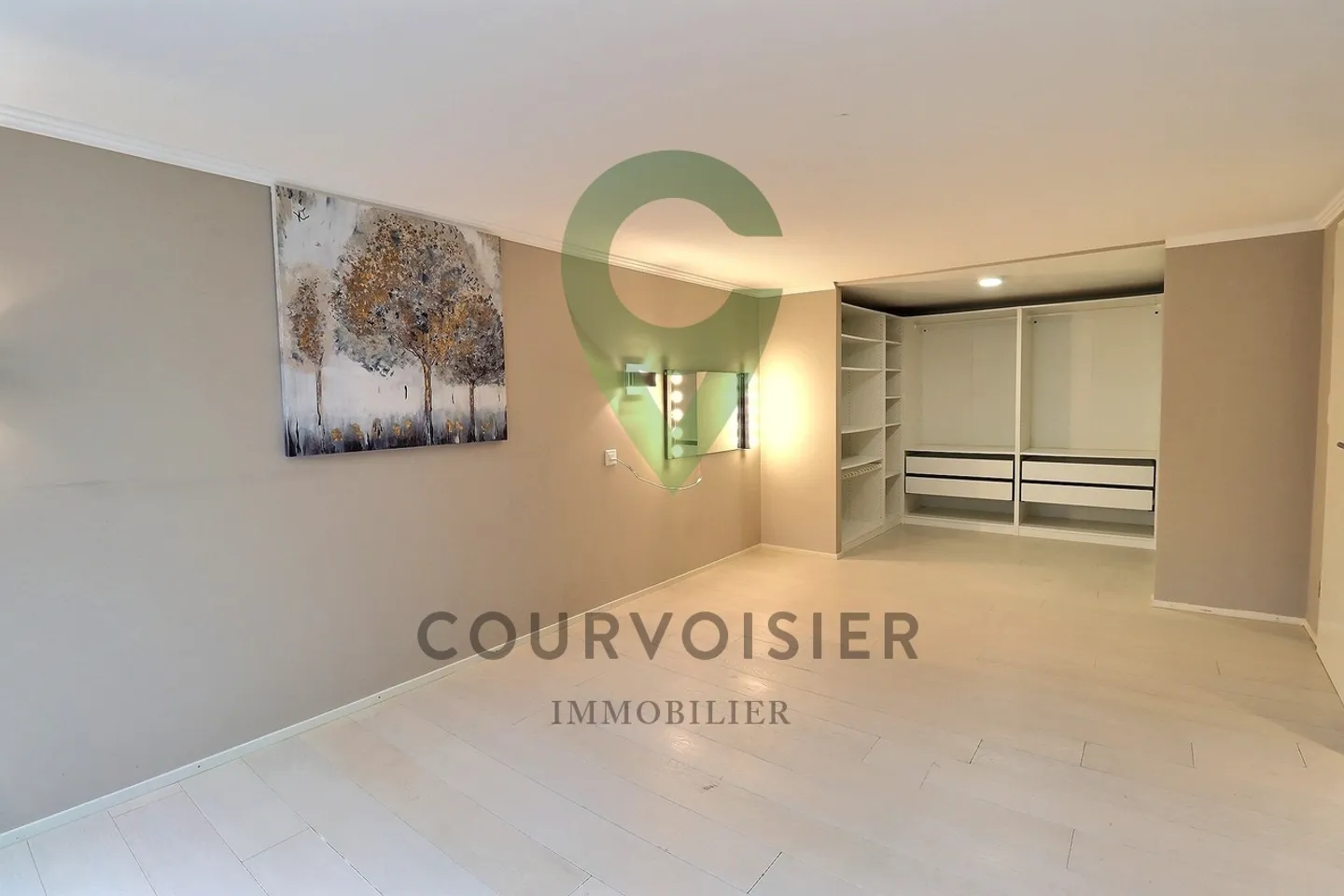 Renovierte Einfamilienvilla mit Pool im Herzen von Penthalaz - Foto 8 von 15