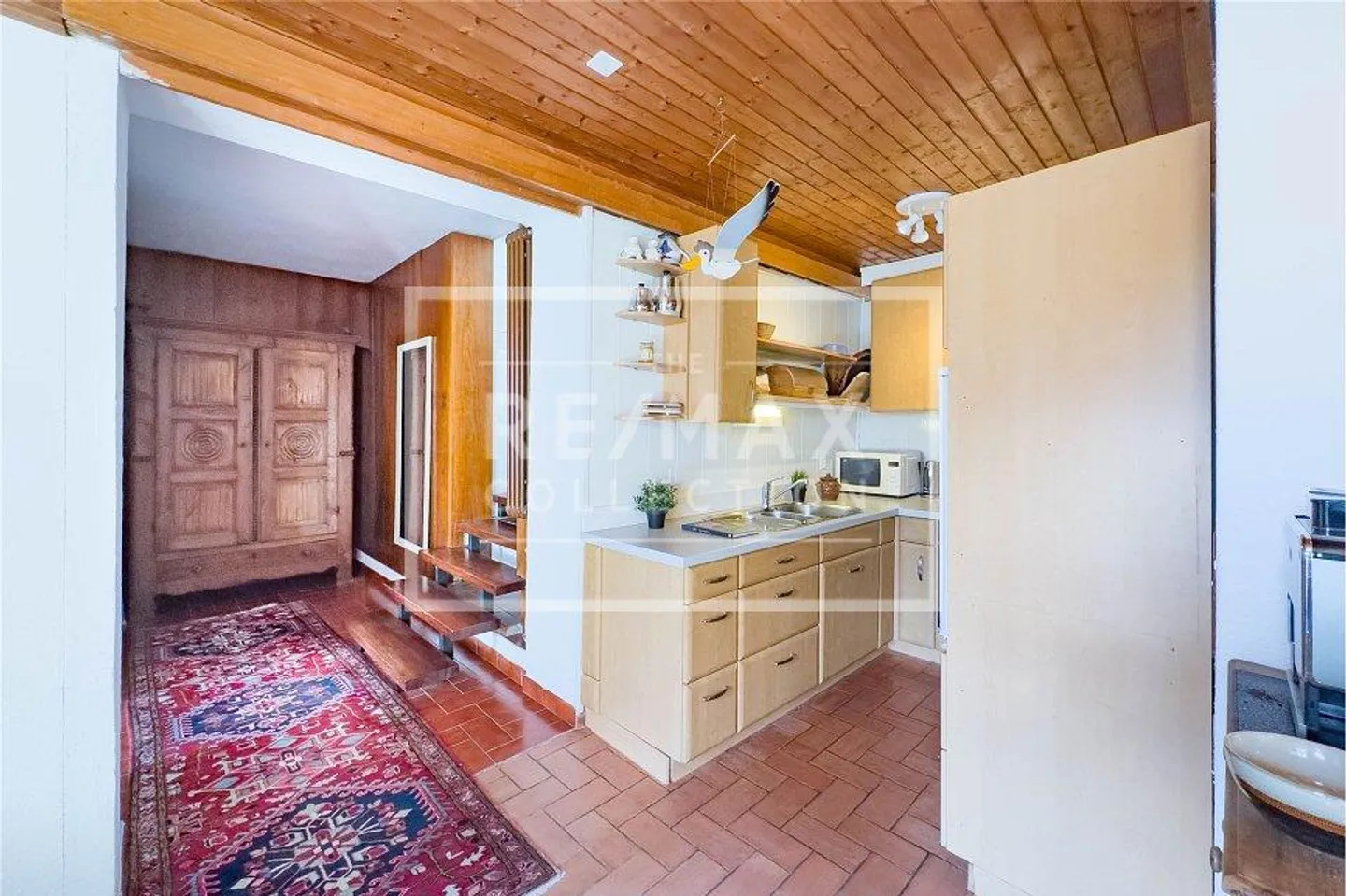 Charming house with lake view in a privileged location in Ascona - Photo 11 of 13