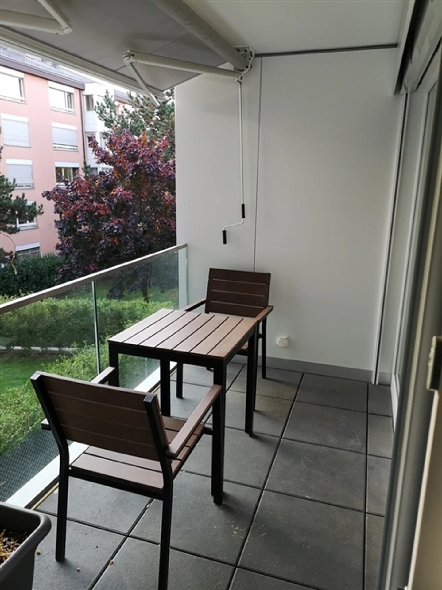 Appartement spacieux de 2,5 pièces dans un emplacement idéal - Photo 3 sur 3