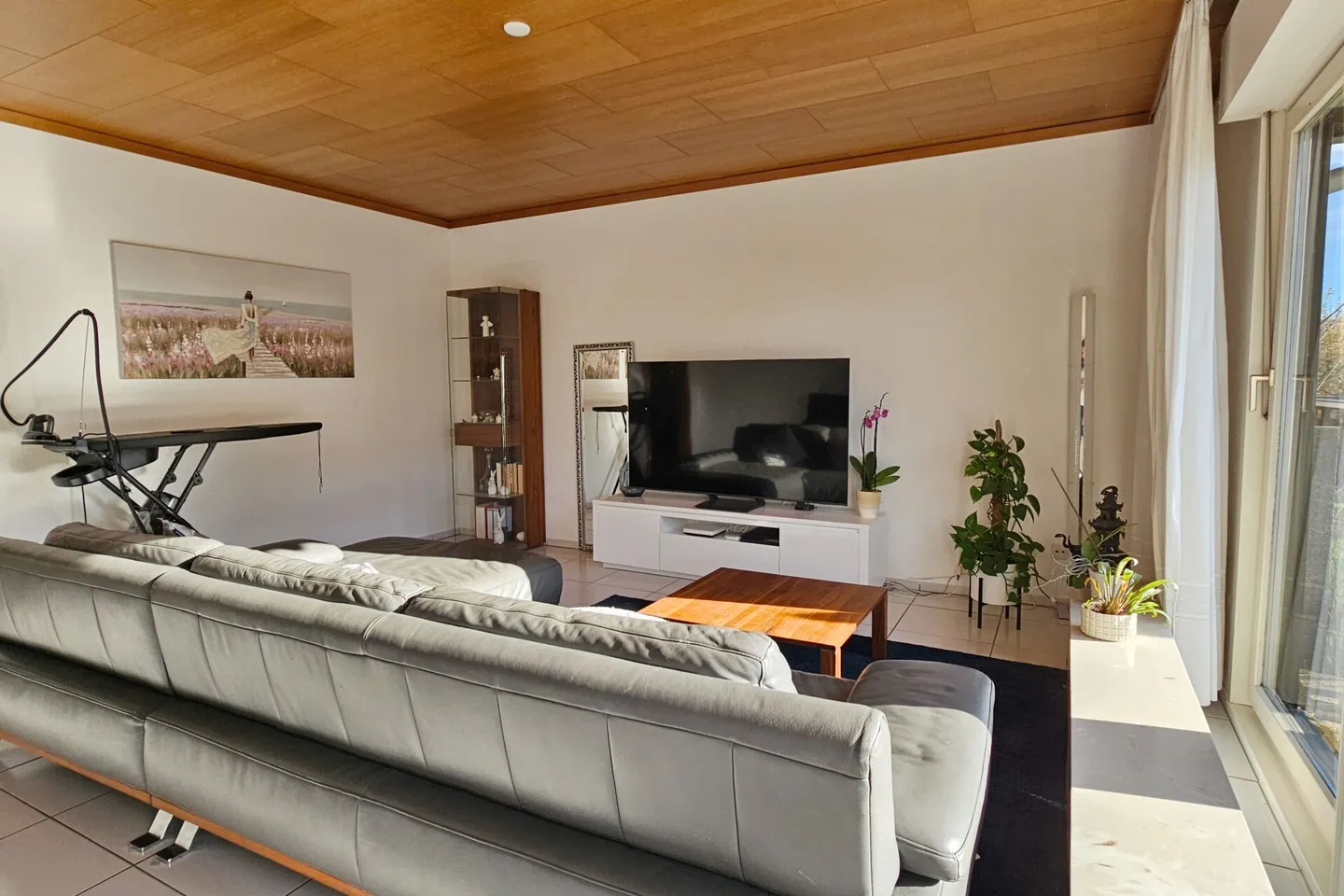 Casa unifamiliare al confine della foresta - Foto 3 di 14